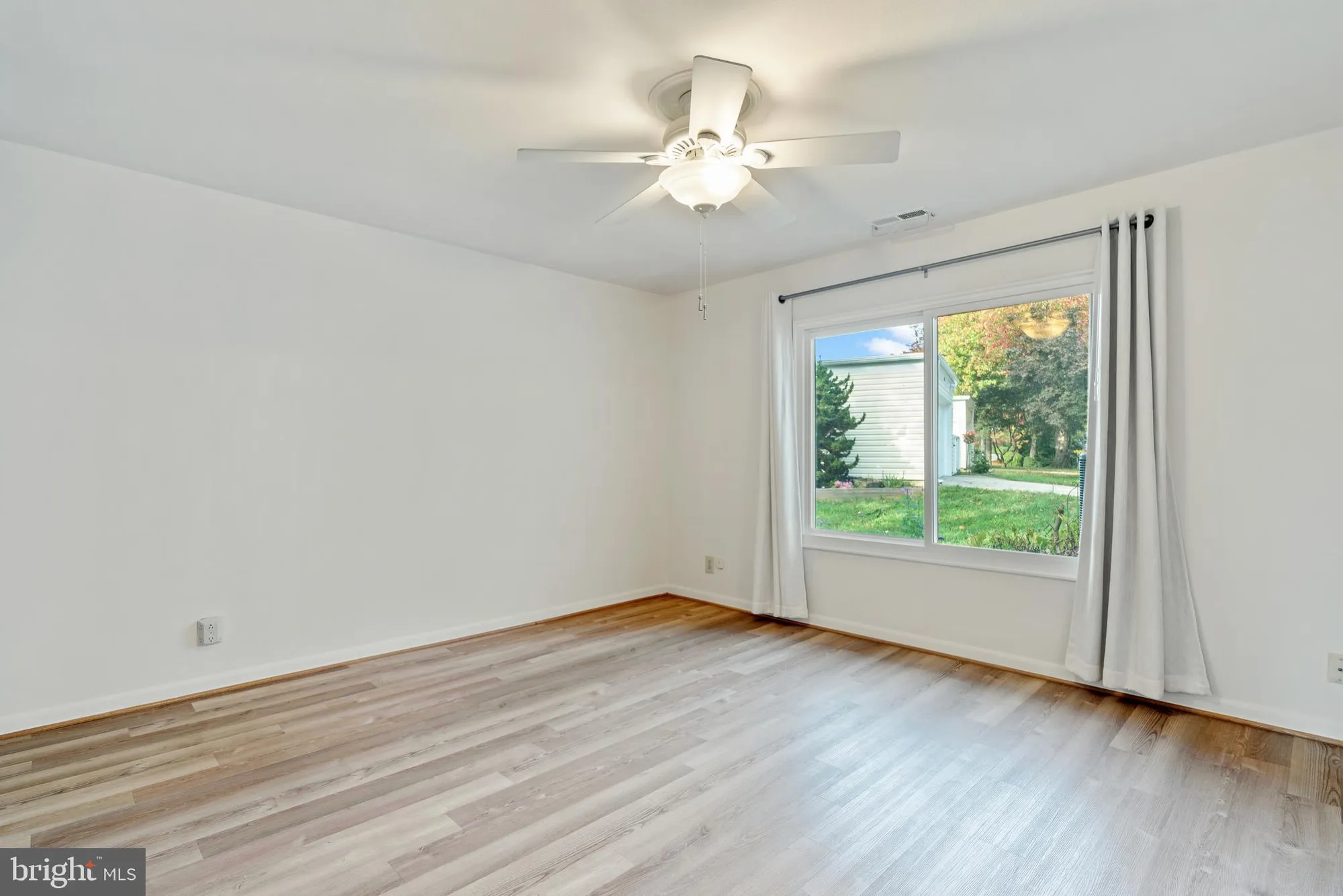 Property Slideshow image 15 of 35 | 3638 edelmar ter # 123-b, Silver Spring, MD, 20906