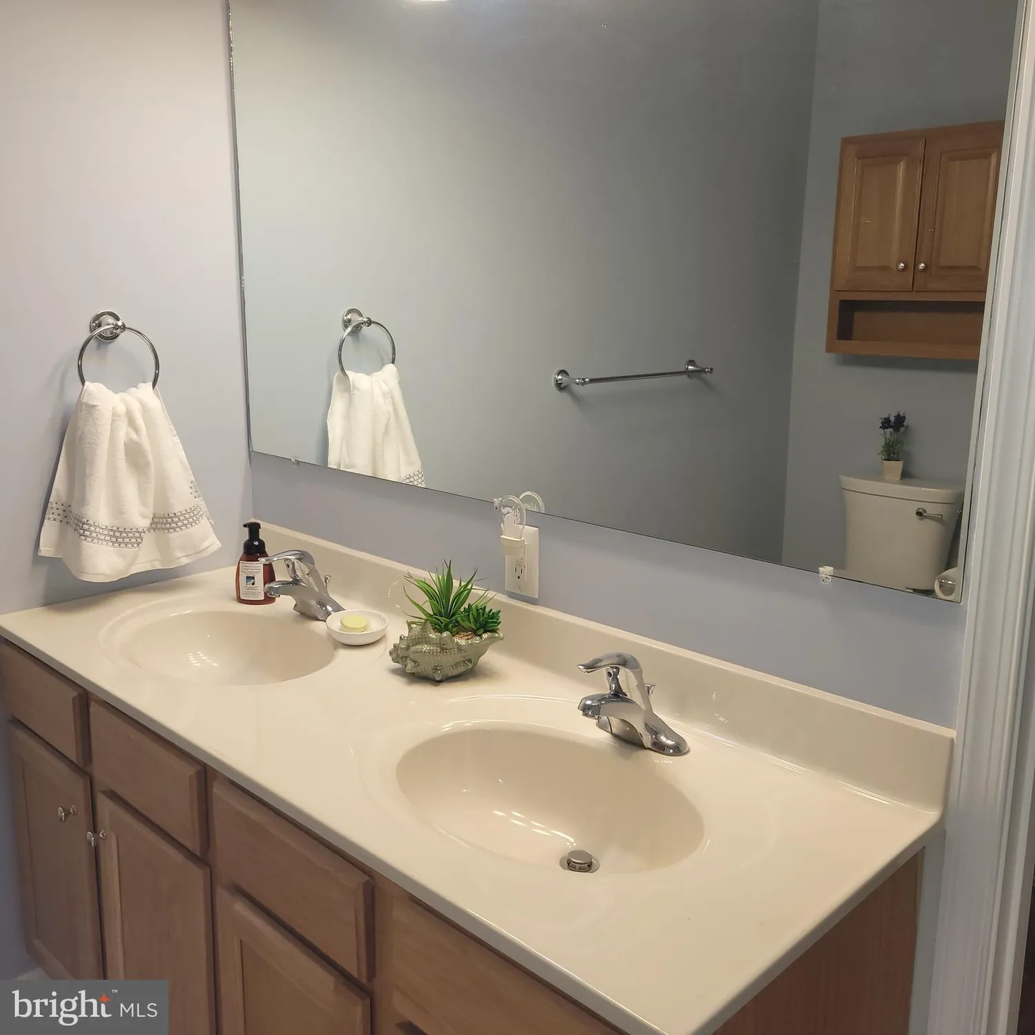 Property Slideshow image 16 of 26 | 108 w harmony dr # 106, Pottstown, PA, 19464