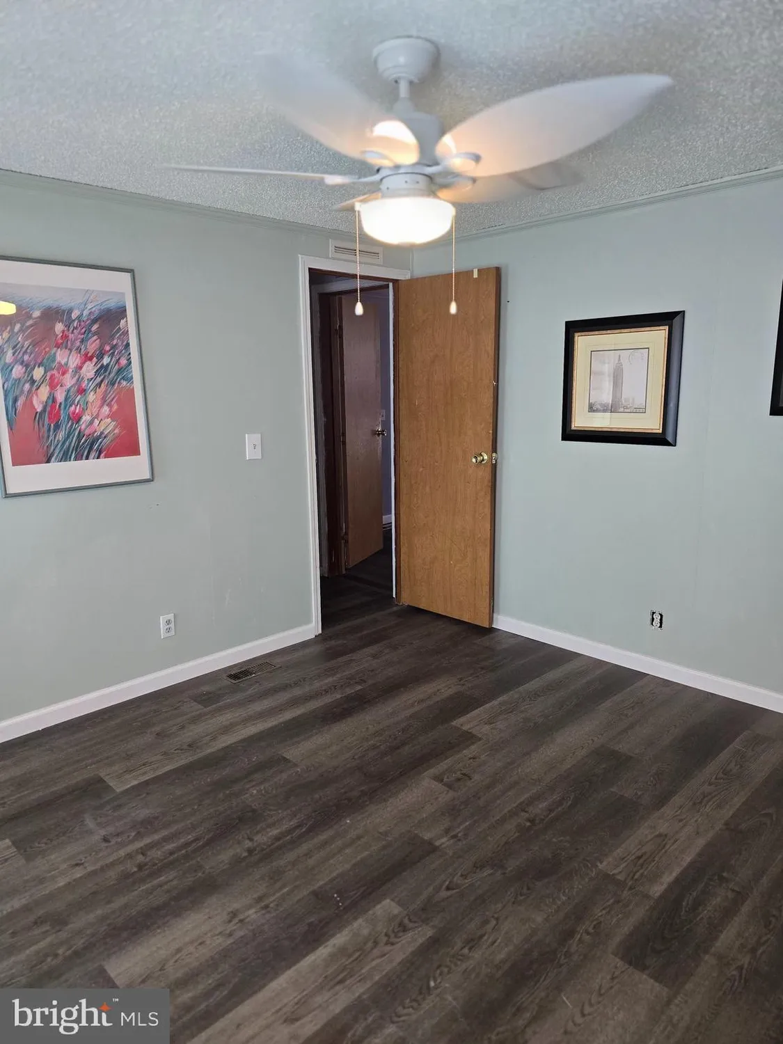 Property Slideshow image 12 of 21 | 43 hickory ln, Mays Landing, NJ, 08330