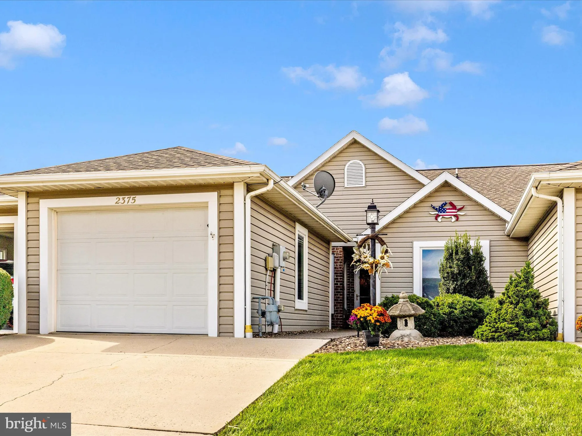 Property Slideshow image 1 of 52 | 2375 aronimink cir, Fayetteville, PA, 17222