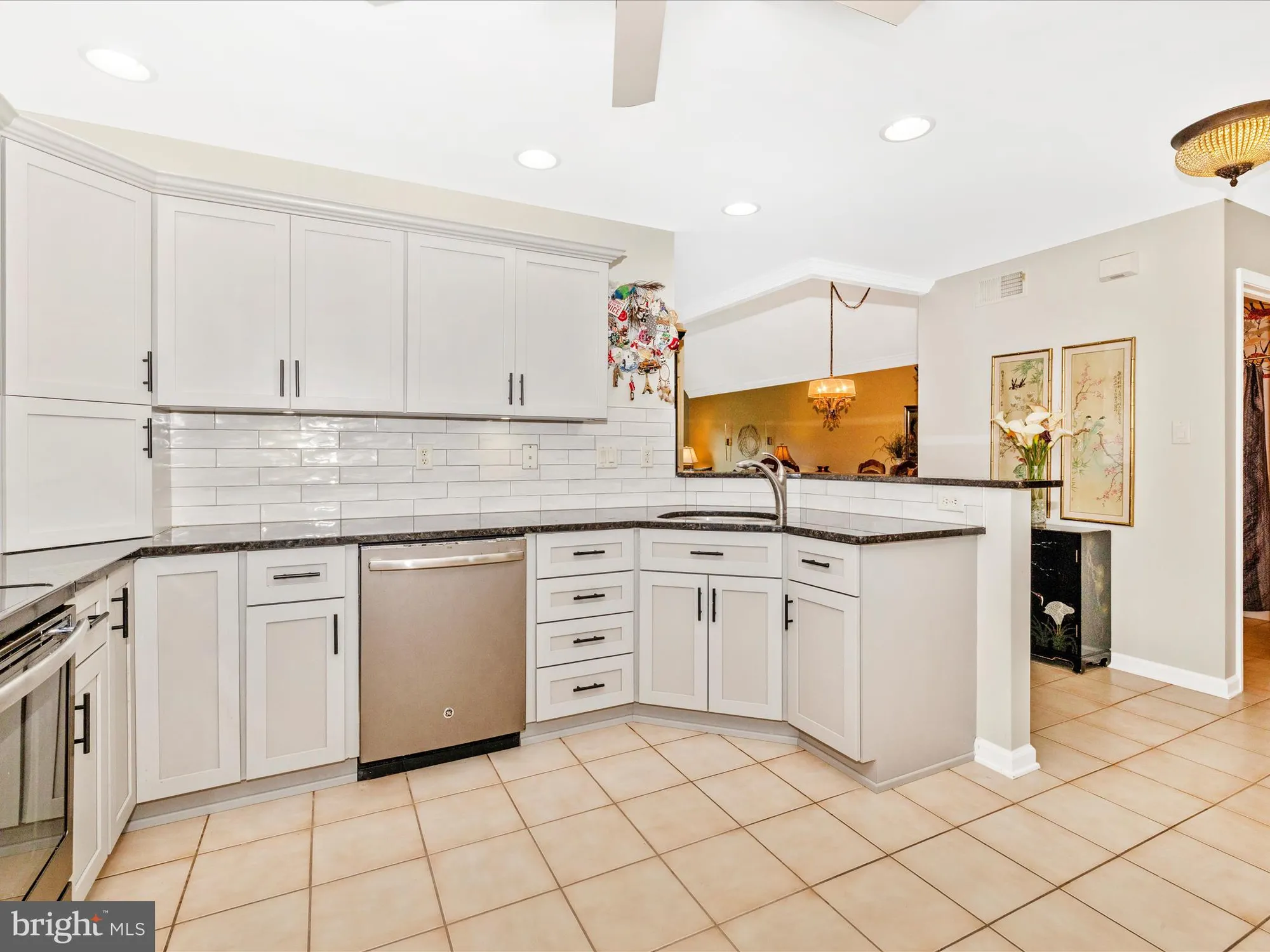 Property Slideshow image 9 of 52 | 2375 aronimink cir, Fayetteville, PA, 17222