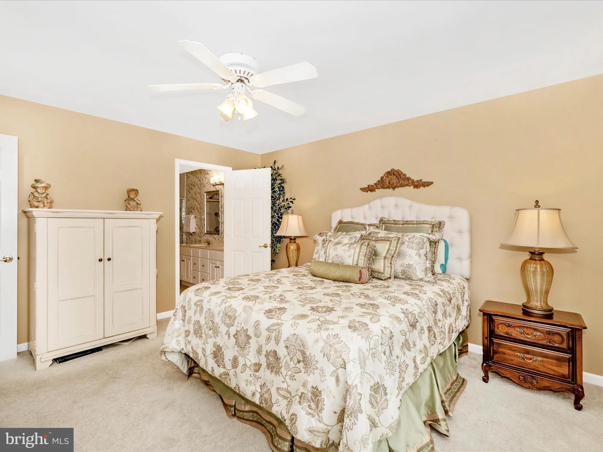 Property Slideshow image 31 of 52 | 2375 aronimink cir, Fayetteville, PA, 17222