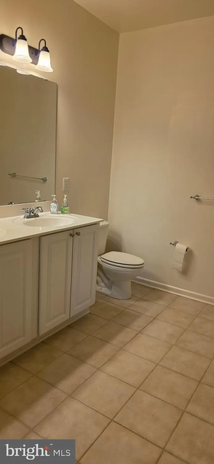 Property Slideshow image 12 of 14 | 1014 samantha ln apt 102, Odenton, MD, 21113