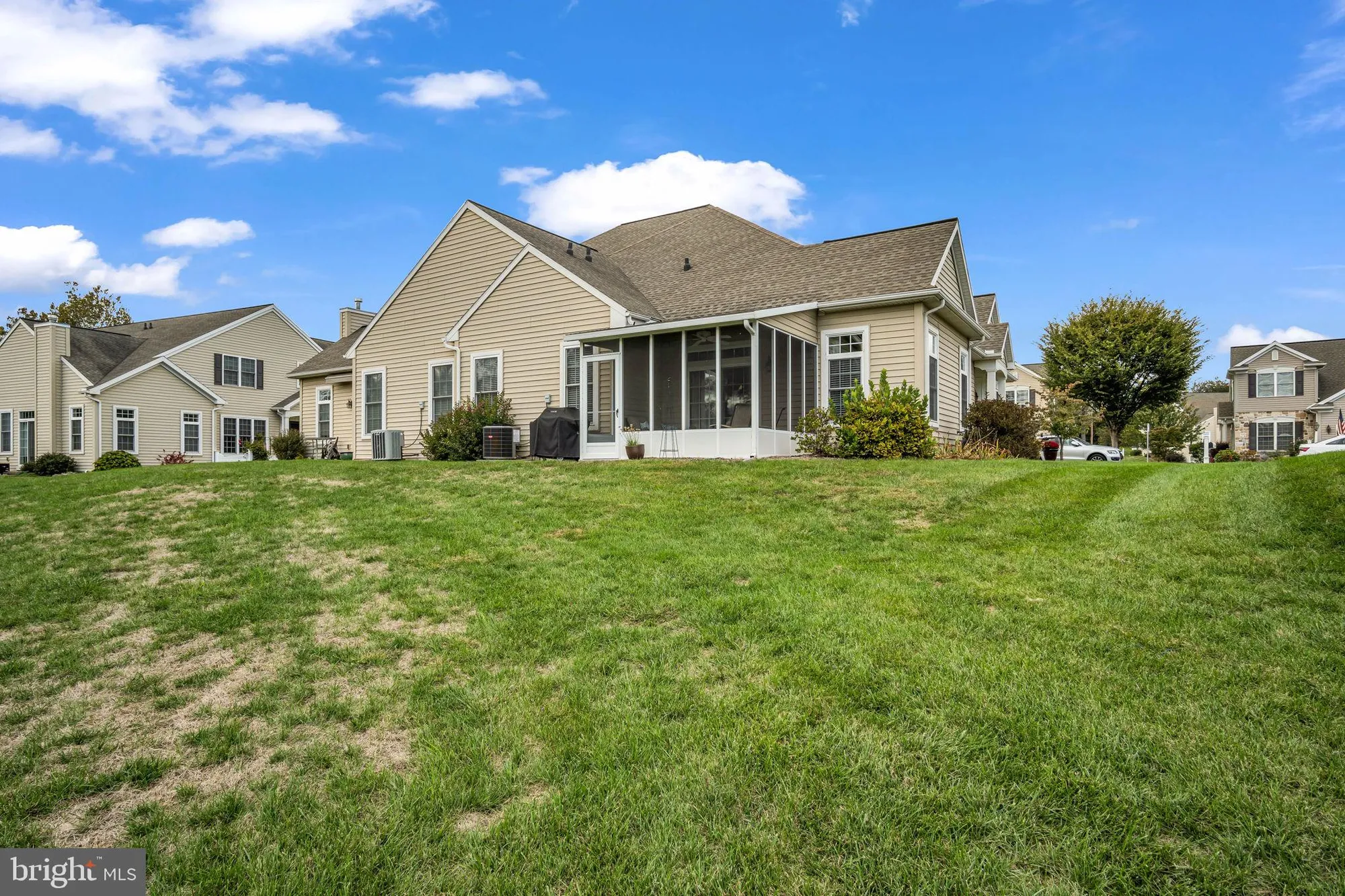 Property Slideshow image 29 of 33 | 110 bluebell dr, Mechanicsburg, PA, 17050