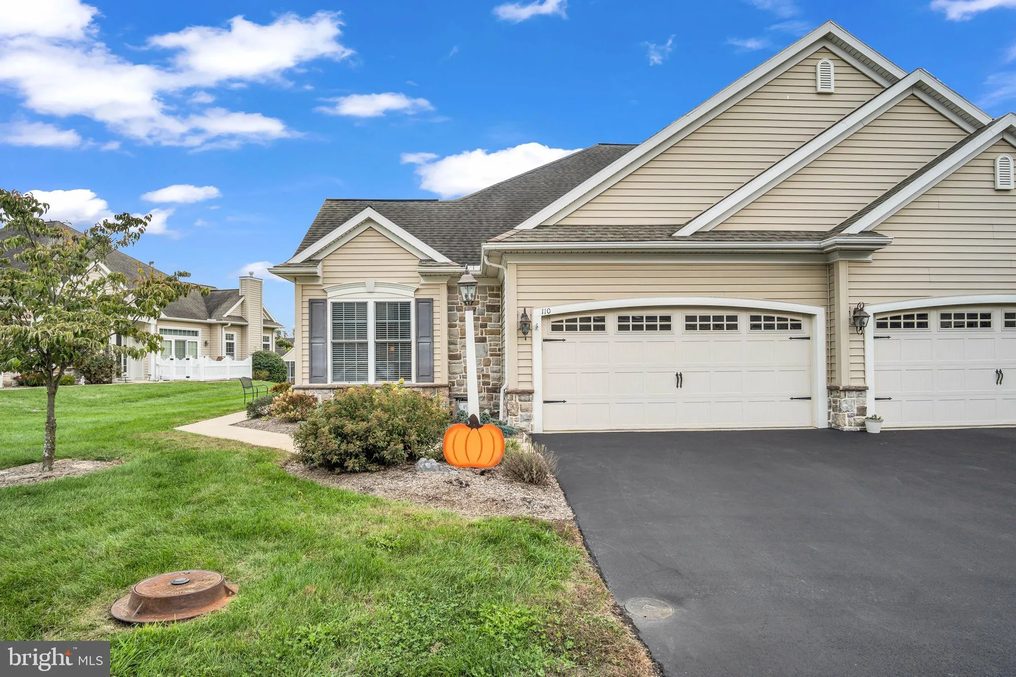 Property Slideshow image 31 of 33 | 110 bluebell dr, Mechanicsburg, PA, 17050