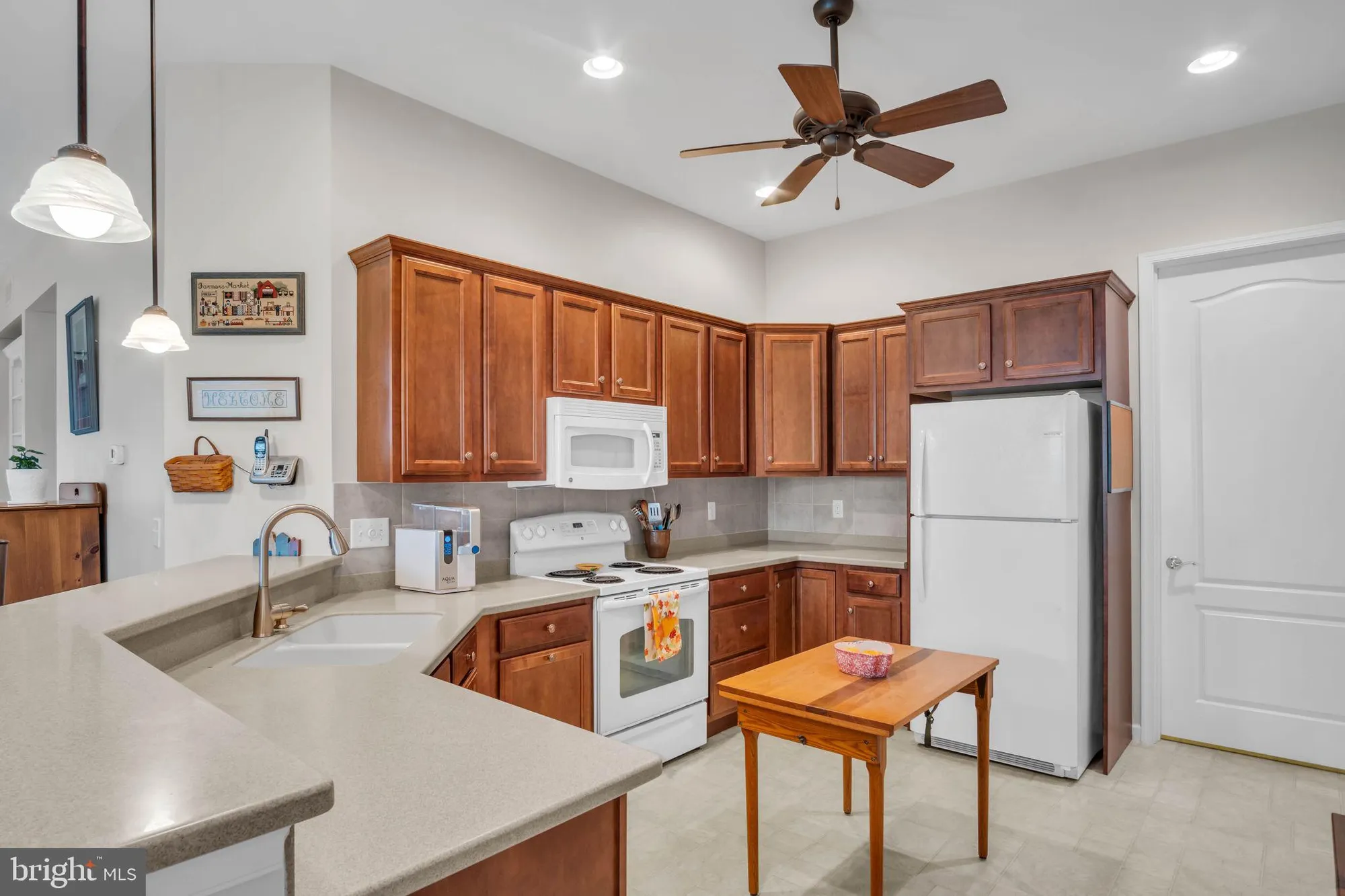 Property Slideshow image 8 of 33 | 110 bluebell dr, Mechanicsburg, PA, 17050