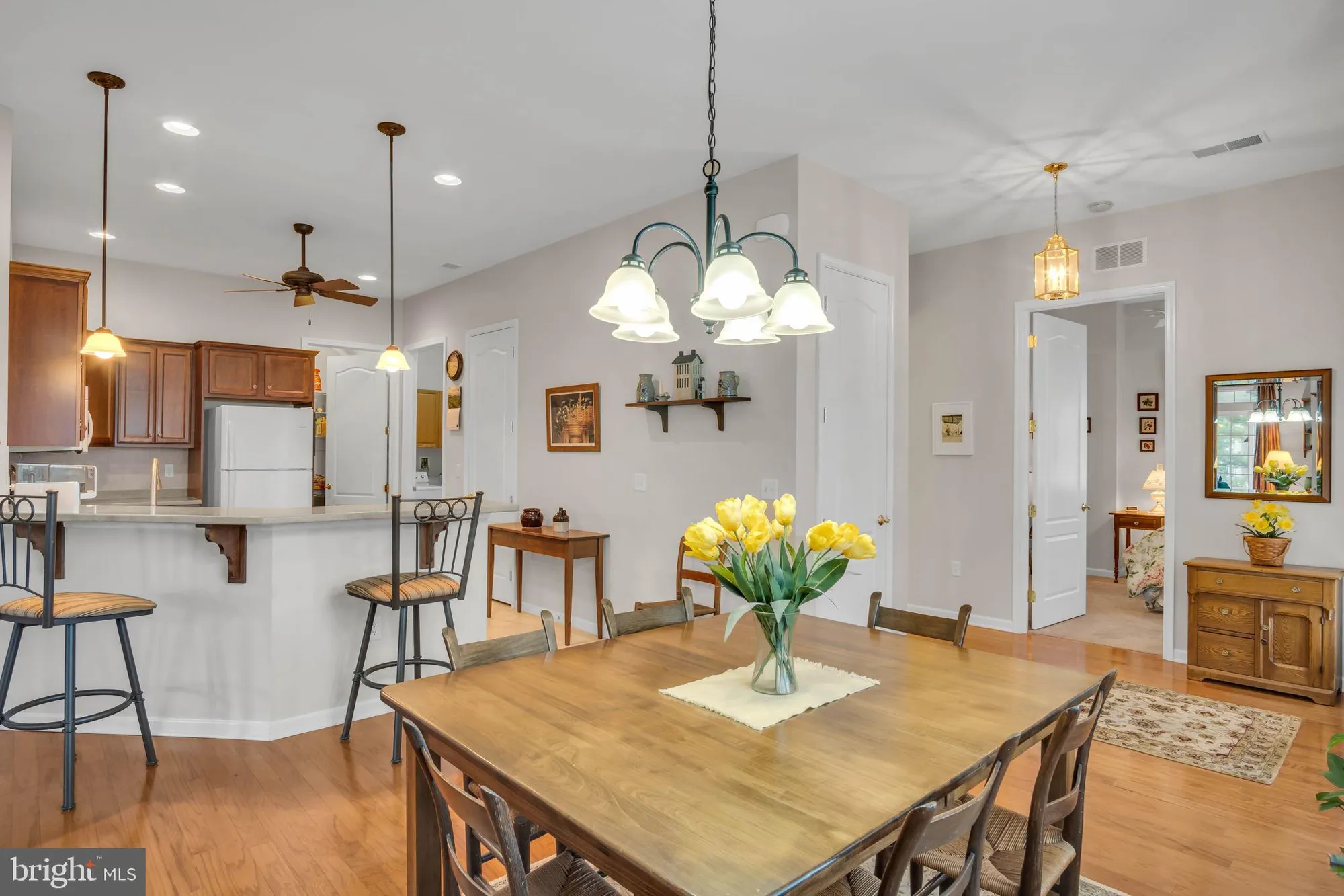 Property Slideshow image 5 of 33 | 110 bluebell dr, Mechanicsburg, PA, 17050