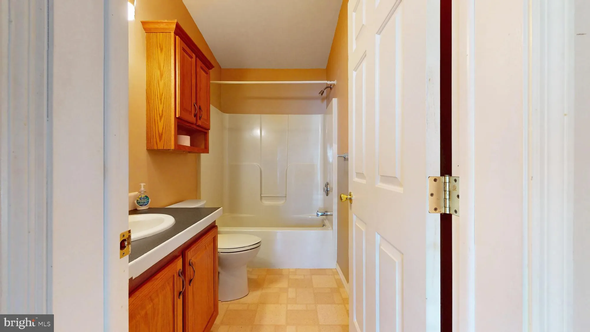 Property Slideshow image 23 of 39 | 72 knollwood dr, Mays Landing, NJ, 08330