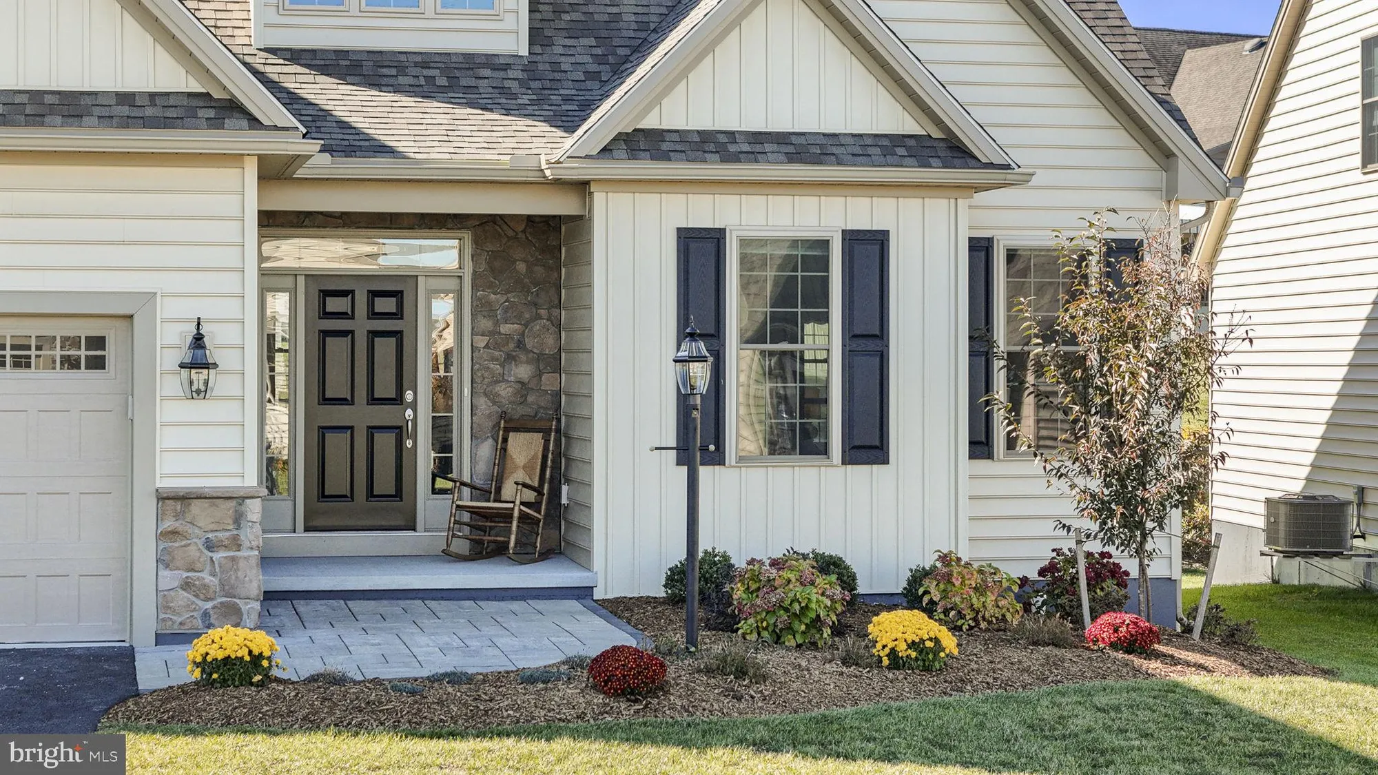 Property Slideshow image 2 of 35 | 833 summer breeze path, Cochranville, PA, 19330