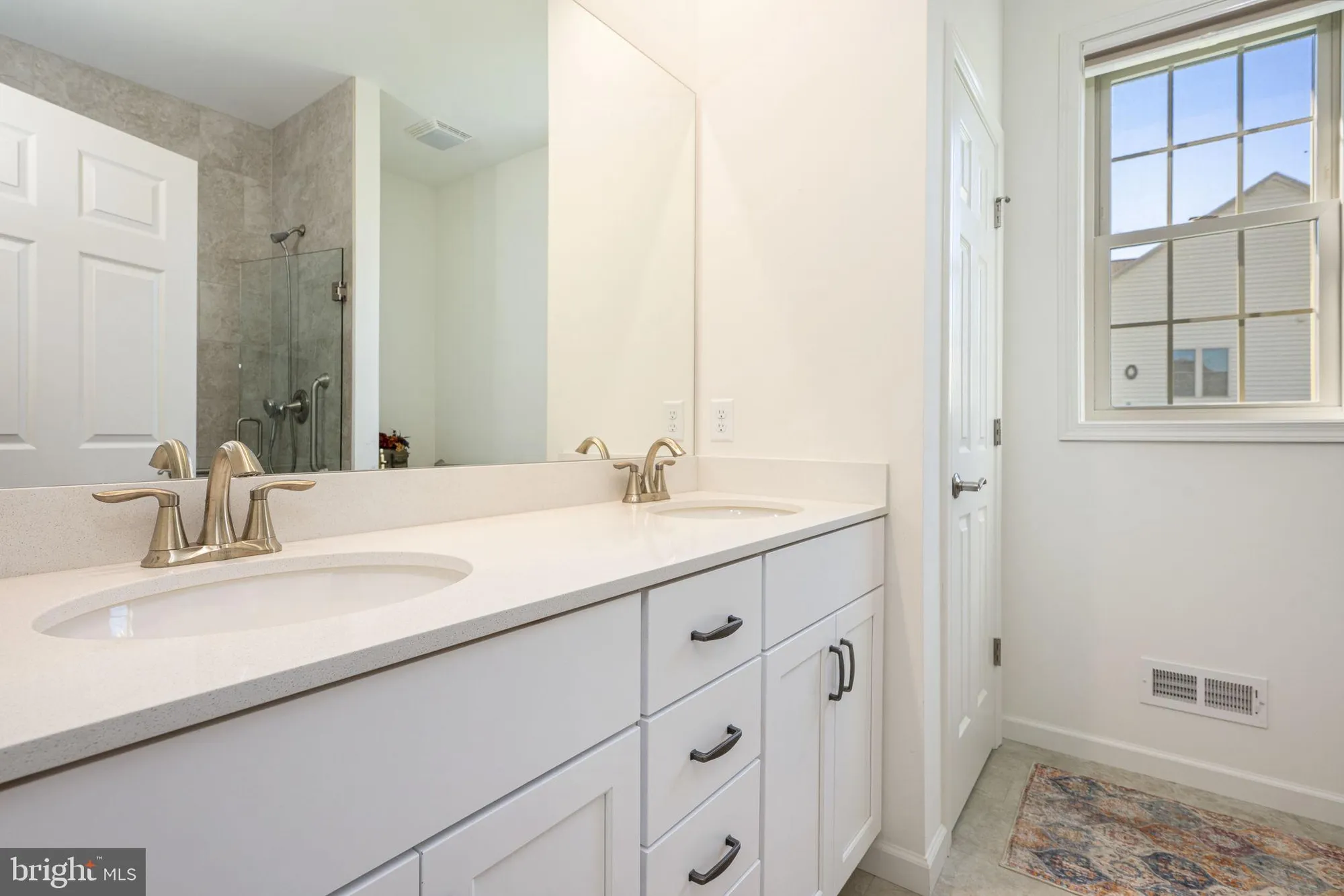 Property Slideshow image 17 of 35 | 833 summer breeze path, Cochranville, PA, 19330