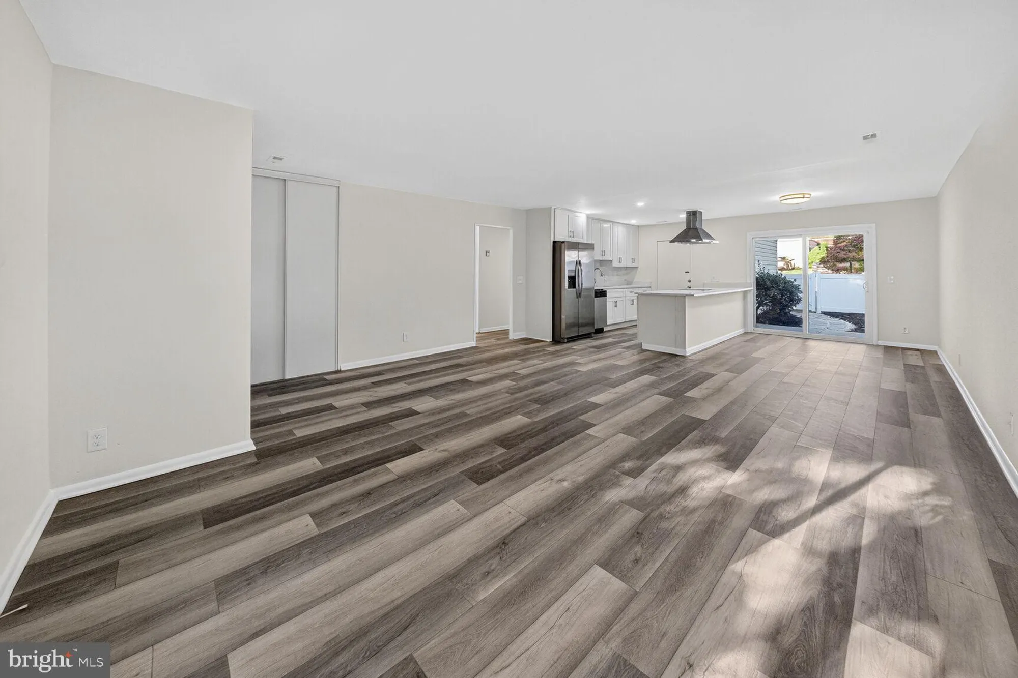 Property Slideshow image 7 of 22 | 14507 elmhan ct # 182-b, Silver Spring, MD, 20906