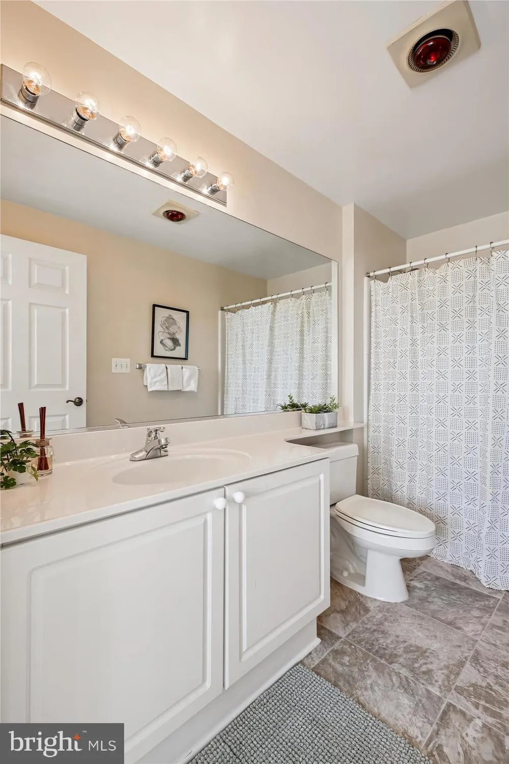 Property Slideshow image 37 of 70 | 3005 s leisure world blvd 802, Silver Spring, MD, 20906