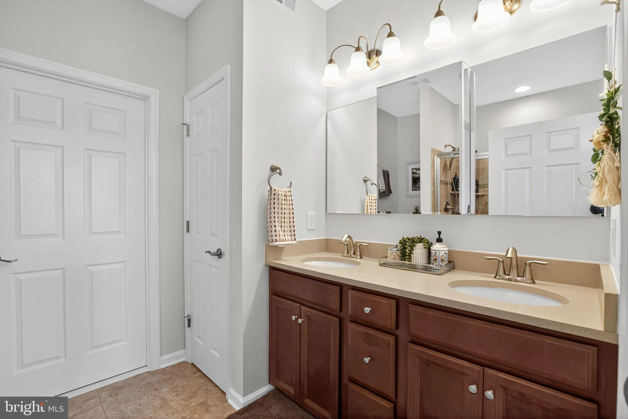 Property Slideshow image 17 of 34 | 130 long point dr, Fredericksburg, VA, 22406