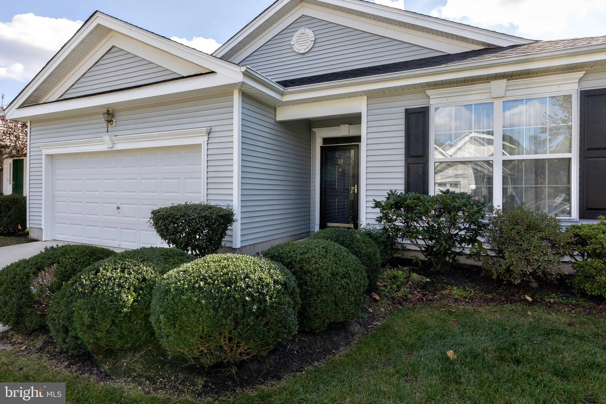 Property Slideshow image 2 of 37 | 22 shelly st, Sicklerville, NJ, 08081