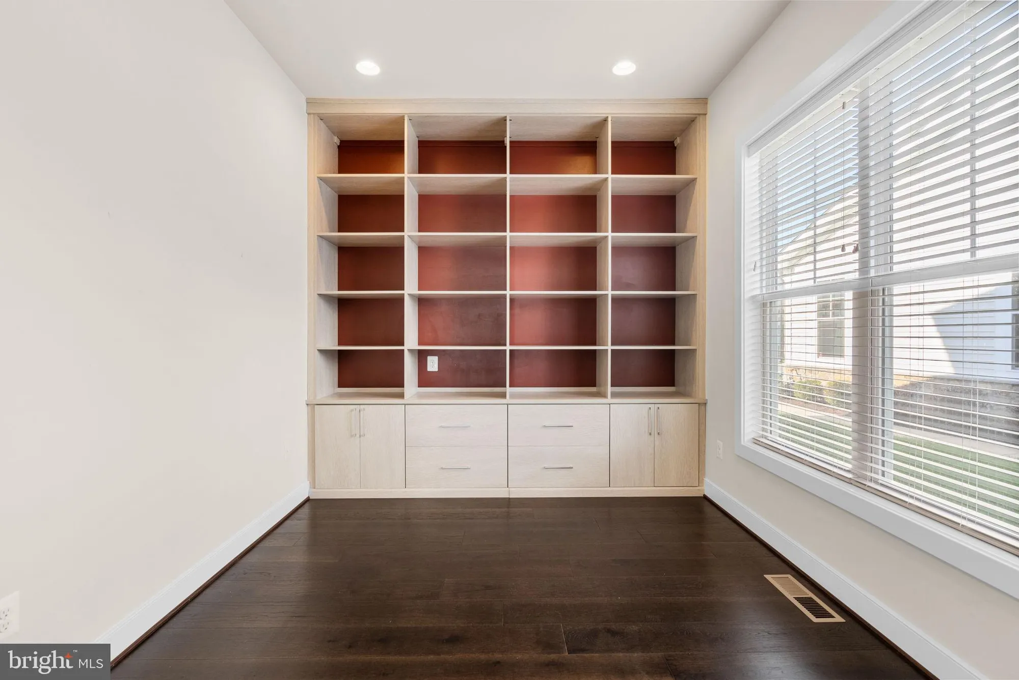 Property Slideshow image 15 of 52 | 3035 woodchuck way, Odenton, MD, 21113