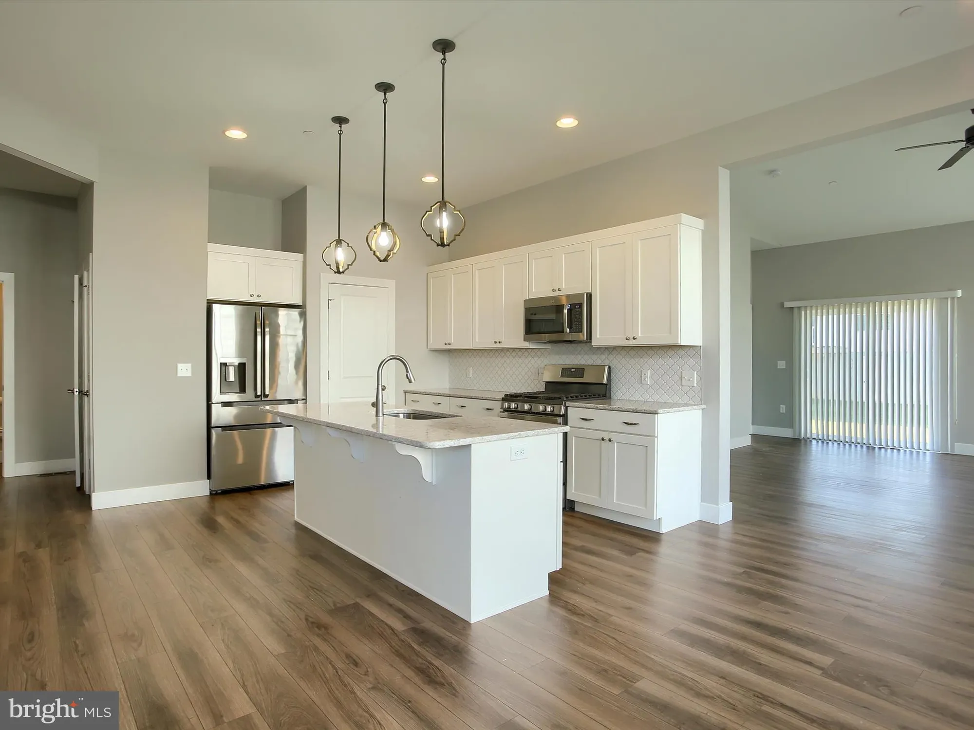 Property Slideshow image 9 of 52 | 787 aurora dr, Mechanicsburg, PA, 17055