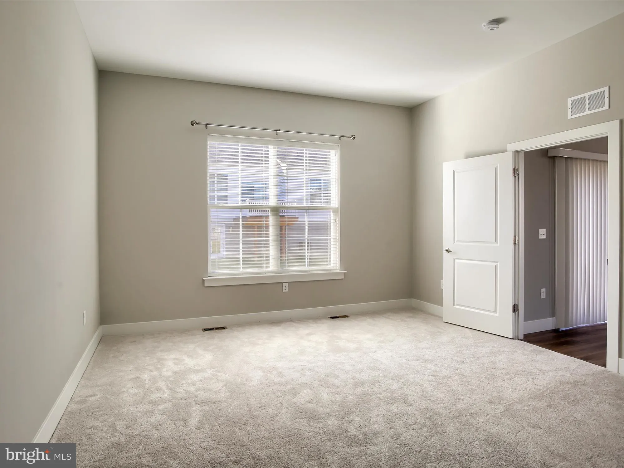 Property Slideshow image 23 of 52 | 787 aurora dr, Mechanicsburg, PA, 17055