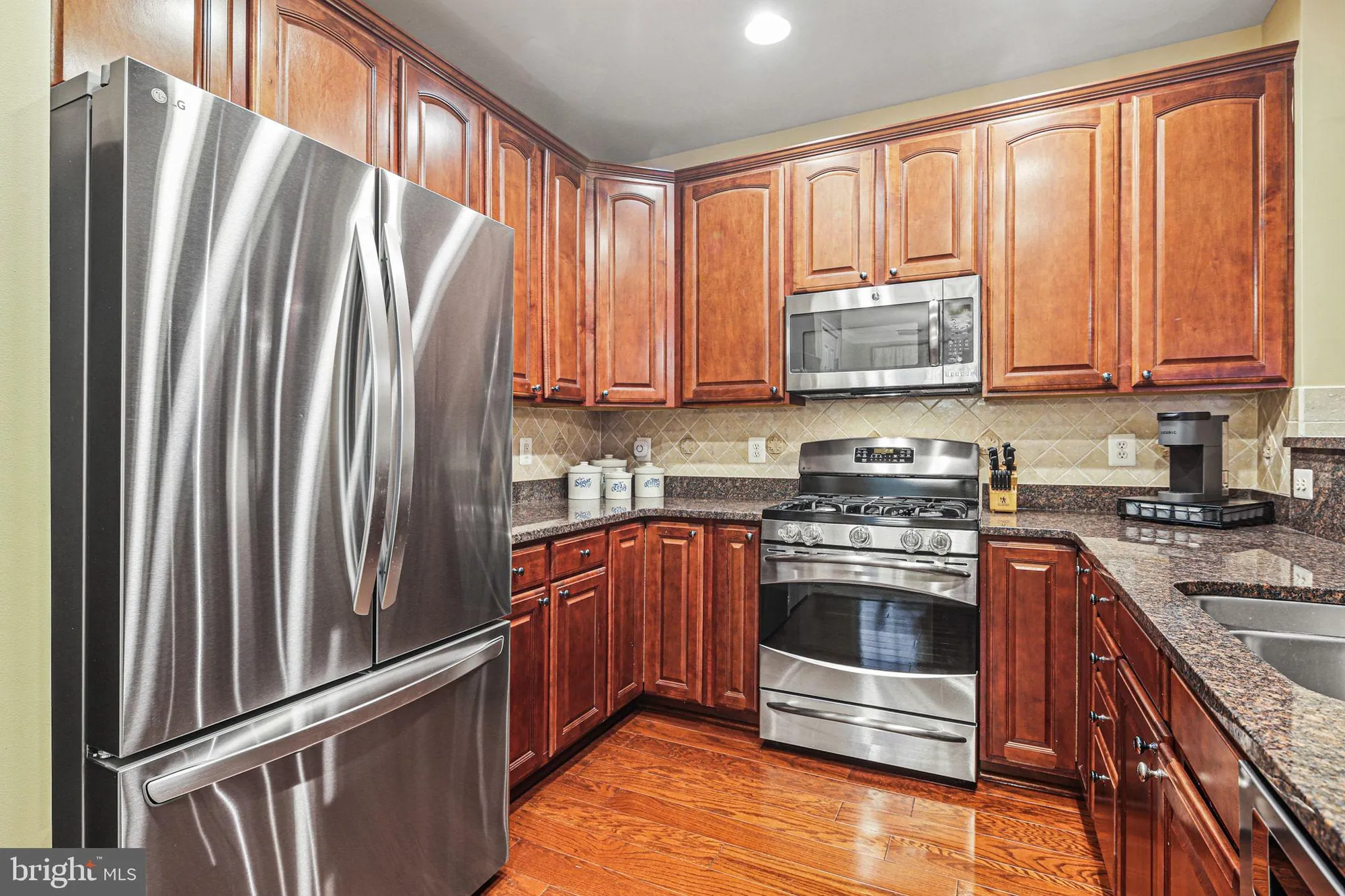 Property Slideshow image 11 of 33 | 8820 shining oceans way unit 207, Columbia, MD, 21045