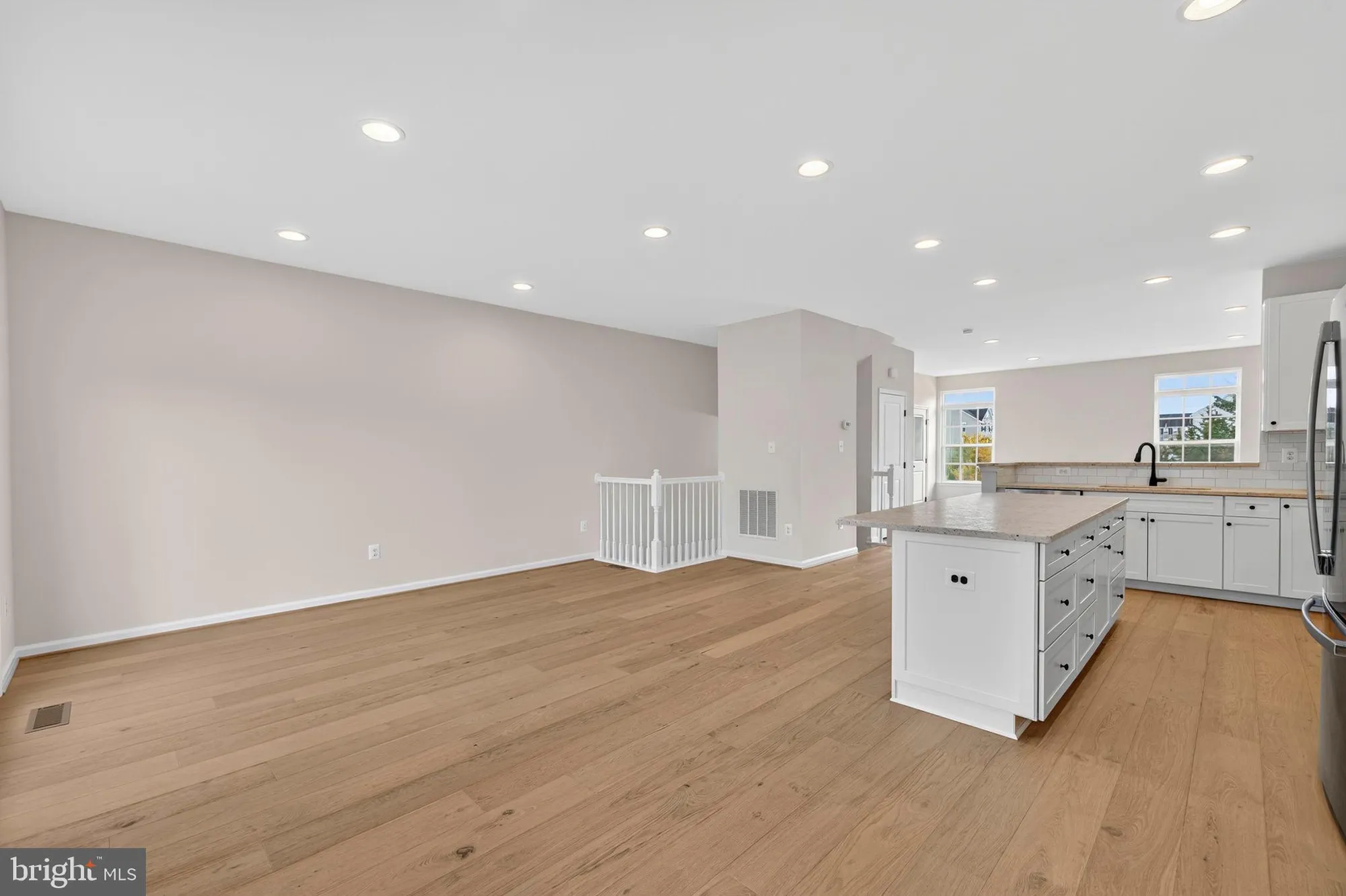 Property Slideshow image 8 of 50 | 182 trout lily dr, Lake Frederick, VA, 22630