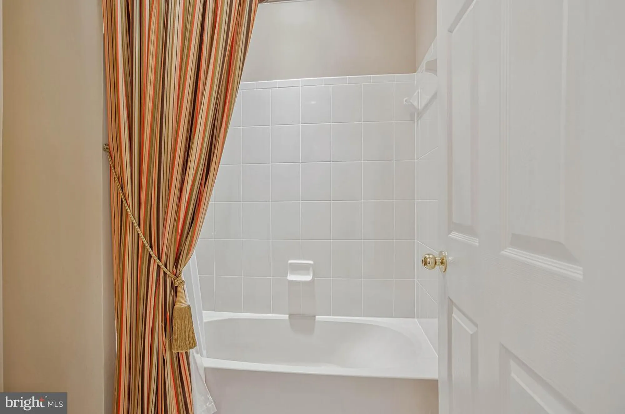 Property Slideshow image 40 of 72 | 8740 endless ocean way 26, Columbia, MD, 21045