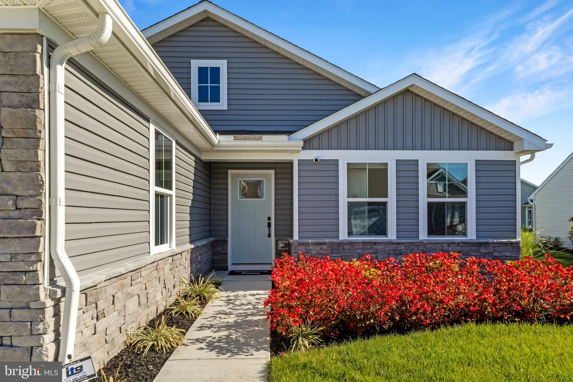 Property Slideshow image 2 of 38 | 338 heritage shores cir, Bridgeville, DE, 19933