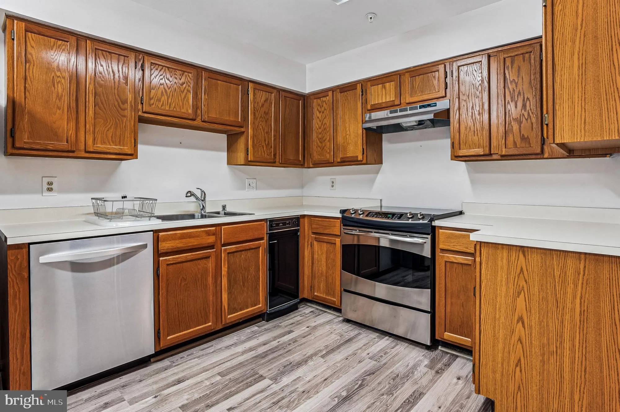 Property Slideshow image 17 of 53 | 2900 shipmaster way apt 216, Annapolis, MD, 21401