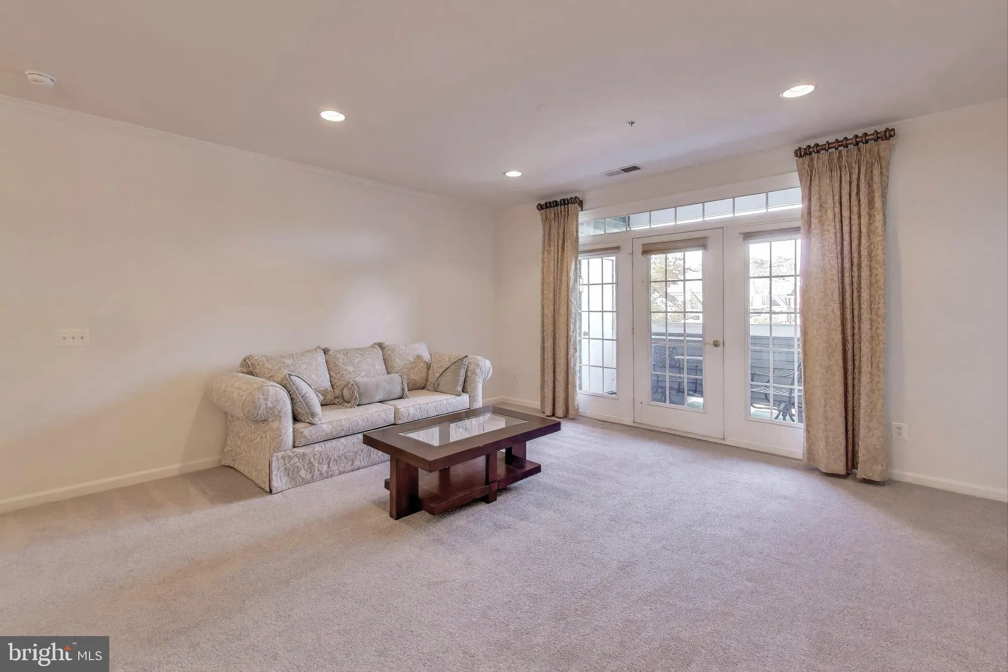 Property Slideshow image 8 of 27 | 13501 belle chasse blvd 215, Laurel, MD, 20707