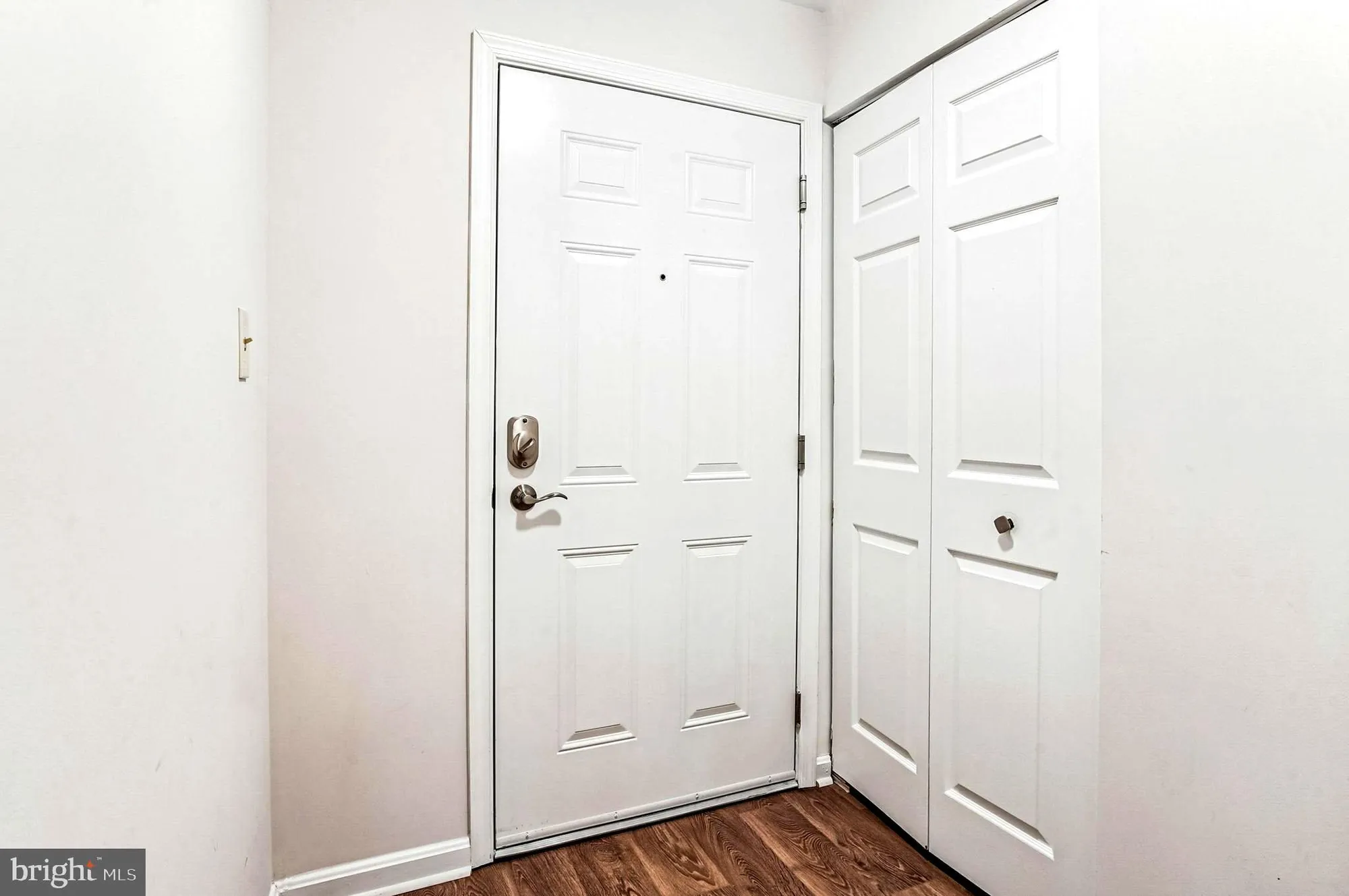 Property Slideshow image 10 of 53 | 2900 shipmaster way apt 216, Annapolis, MD, 21401