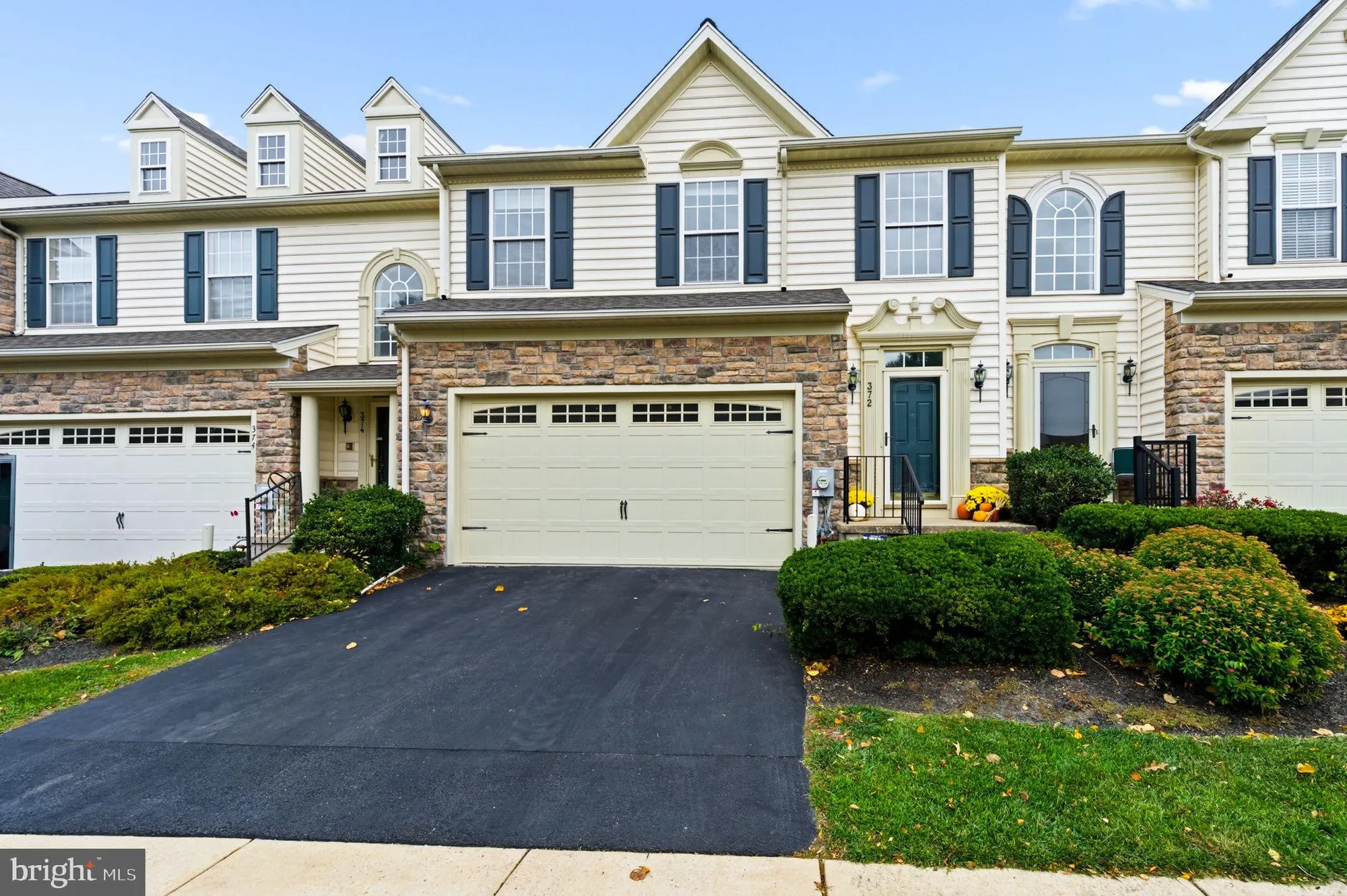 Property Slideshow image 3 of 48 | 372 cassell ct # 372, Wilmington, DE, 19803