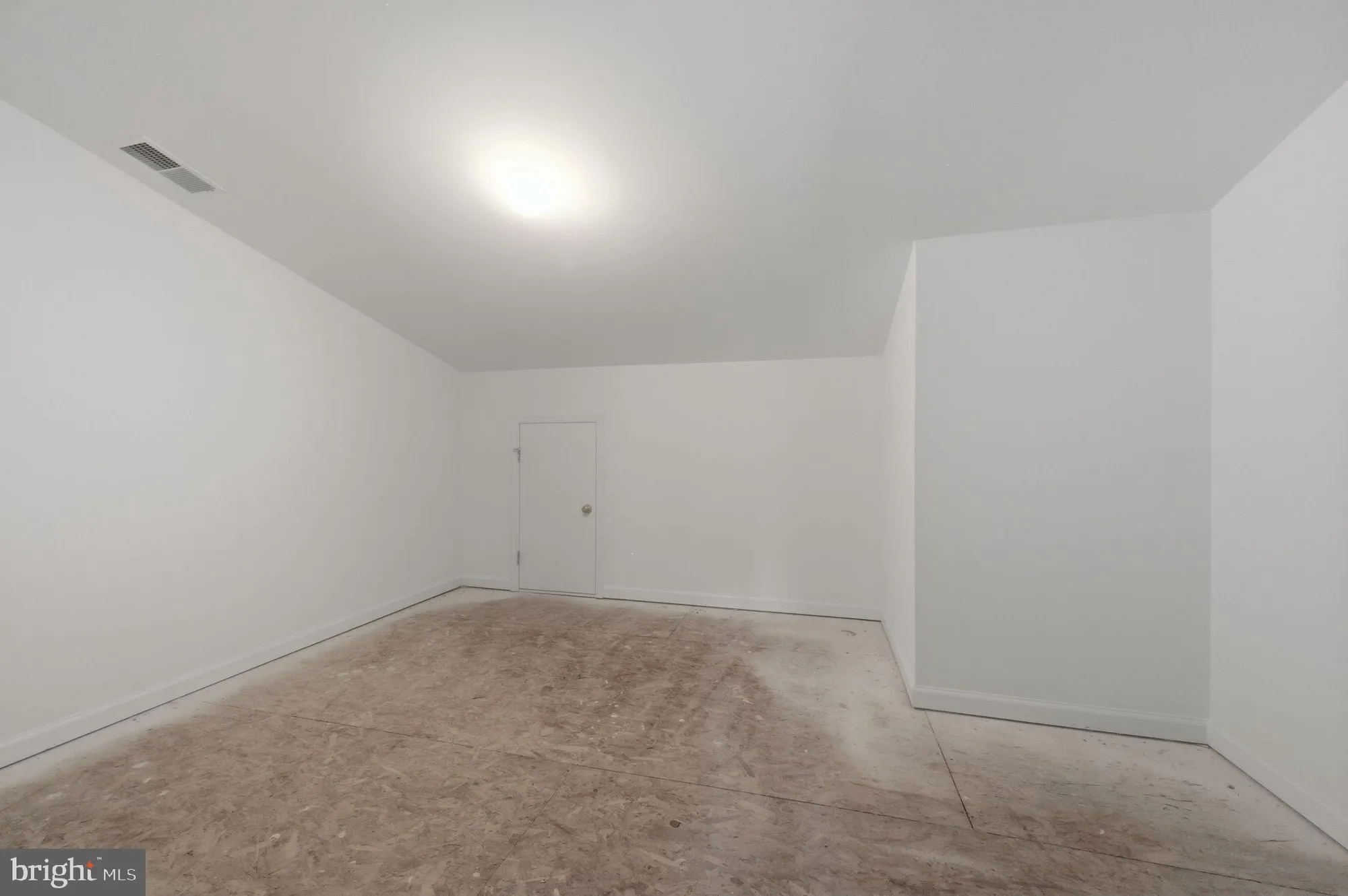 Property Slideshow image 37 of 48 | 372 cassell ct # 372, Wilmington, DE, 19803