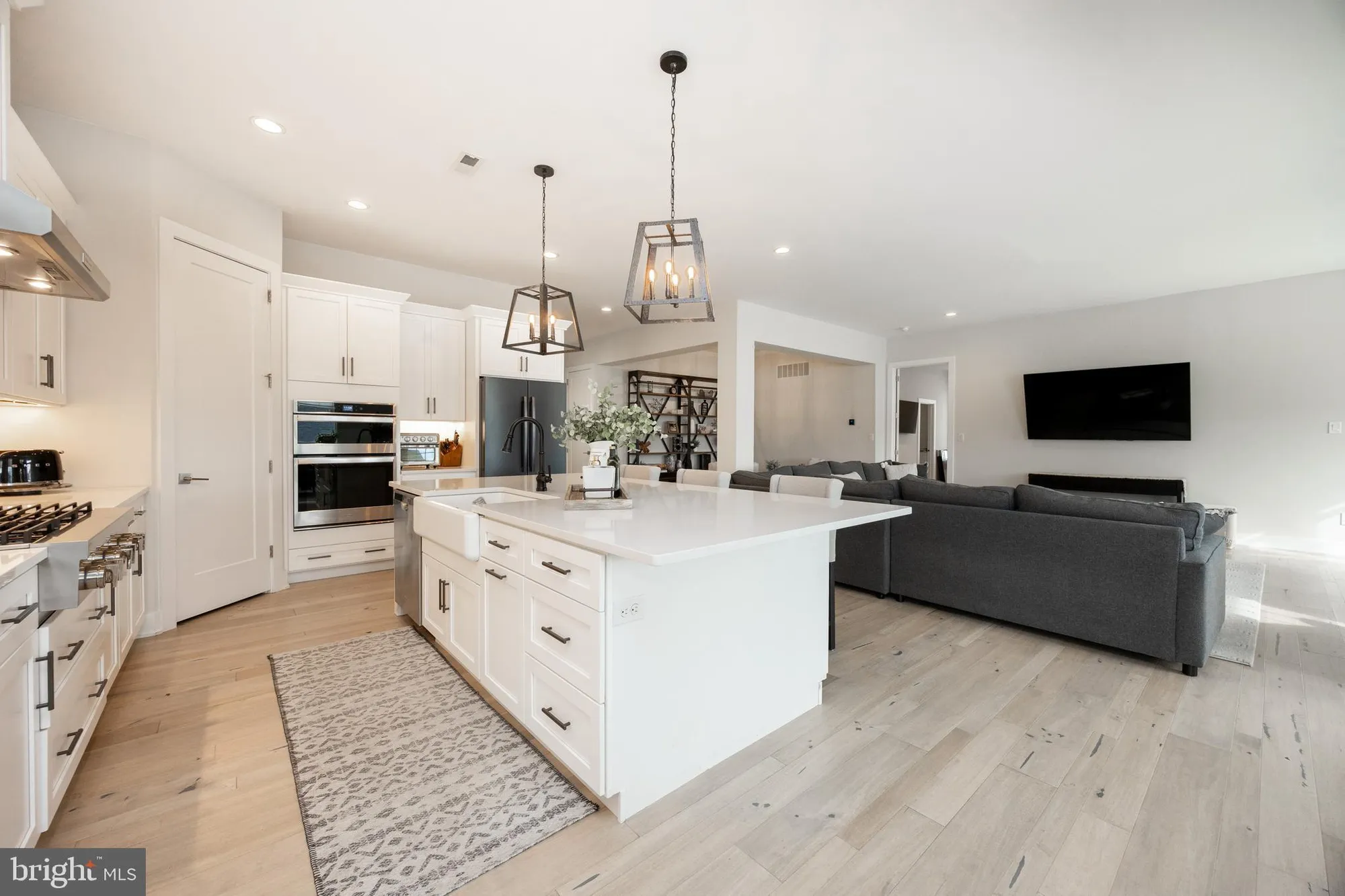 Property Slideshow image 16 of 42 | 609 metal st, Phoenixville, PA, 19460