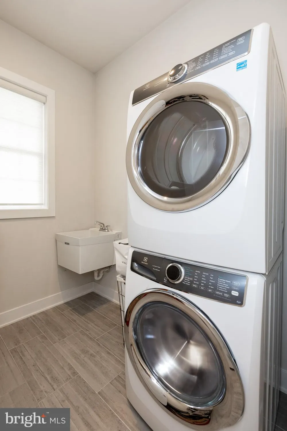 Property Slideshow image 32 of 42 | 609 metal st, Phoenixville, PA, 19460