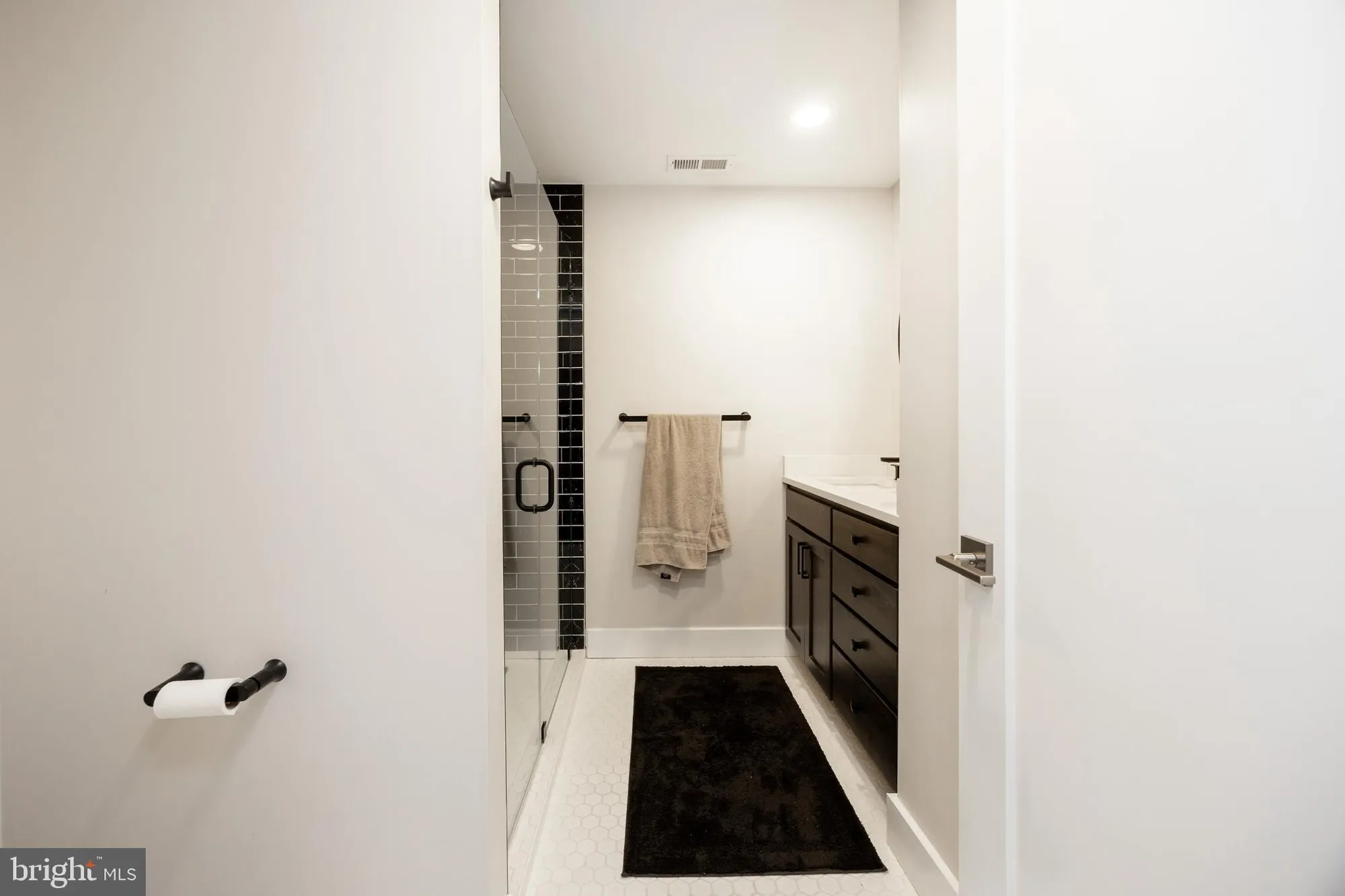 Property Slideshow image 38 of 42 | 609 metal st, Phoenixville, PA, 19460