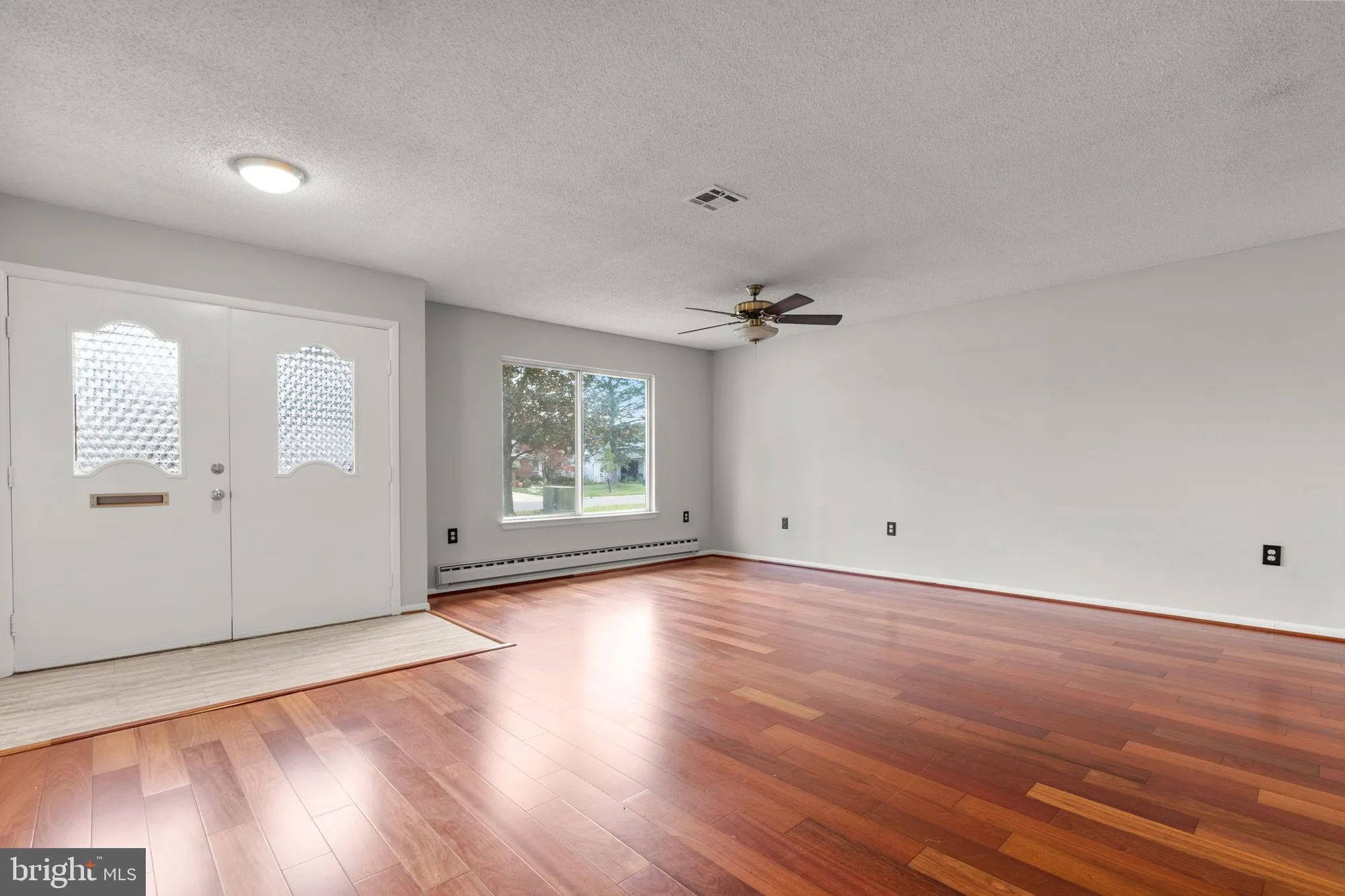 Property Slideshow image 3 of 32 | 3415 island creek ct # 131-a, Silver Spring, MD, 20906