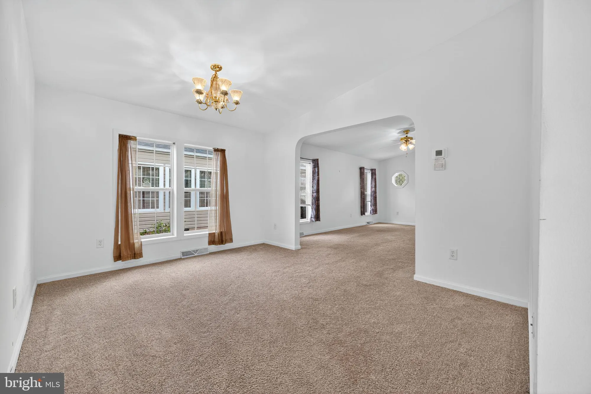 Property Slideshow image 5 of 24 | 601 village way, Royersford, PA, 19468