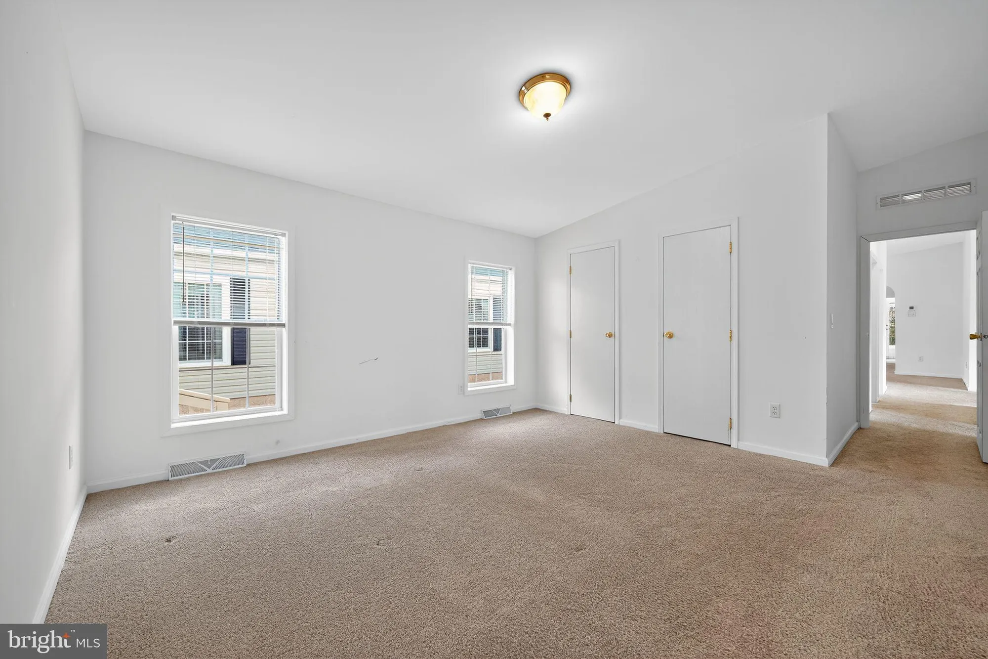 Property Slideshow image 11 of 24 | 601 village way, Royersford, PA, 19468