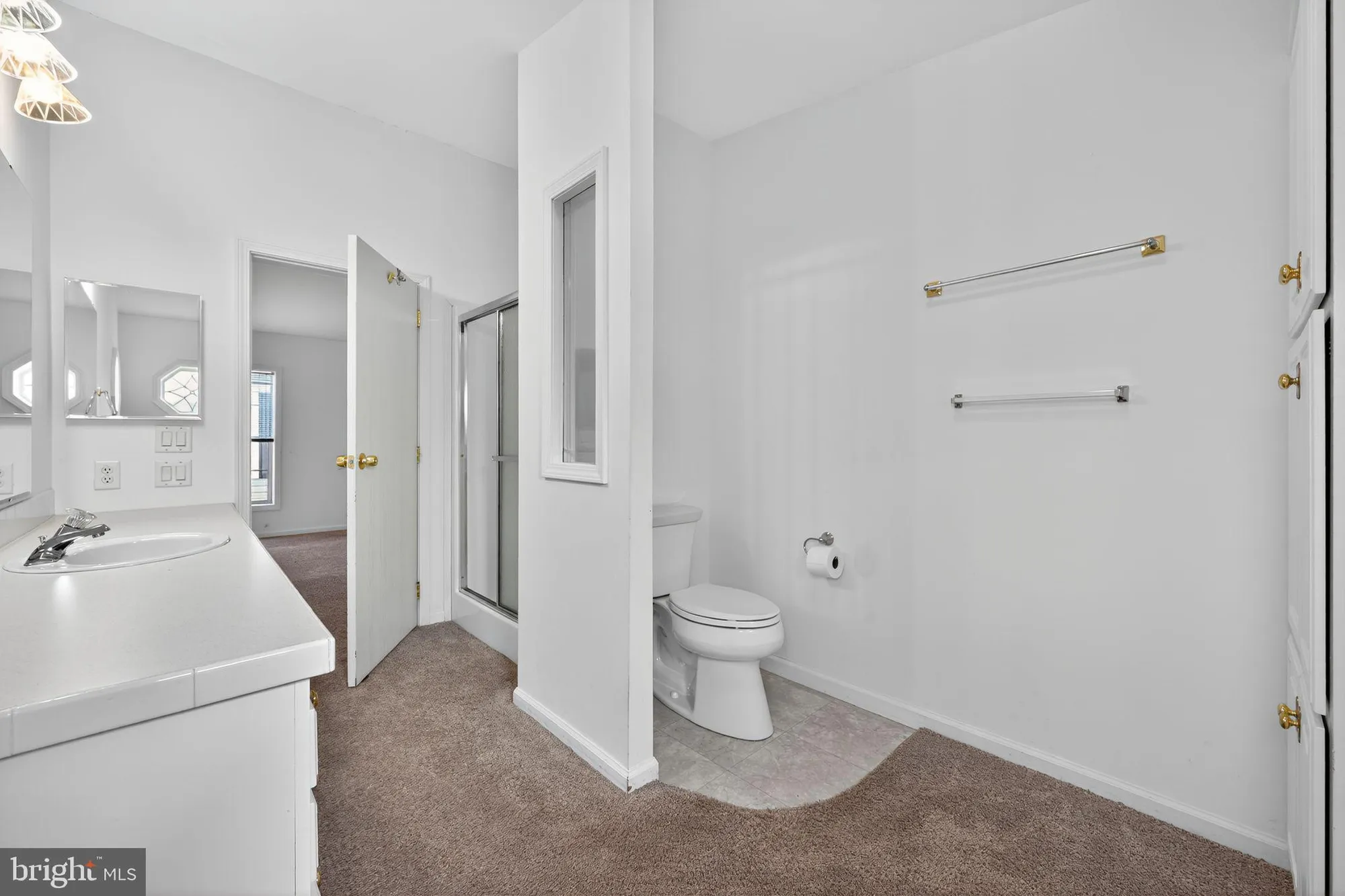 Property Slideshow image 14 of 24 | 601 village way, Royersford, PA, 19468