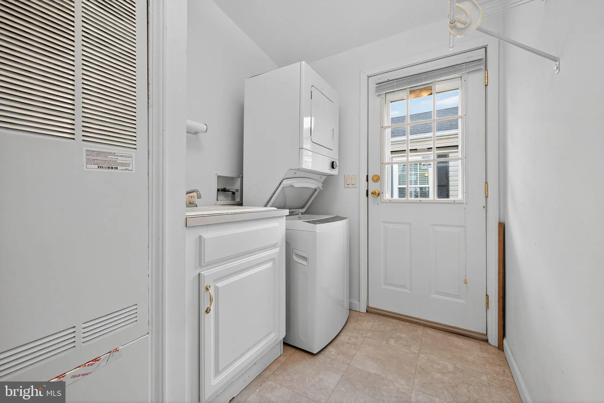 Property Slideshow image 16 of 24 | 601 village way, Royersford, PA, 19468