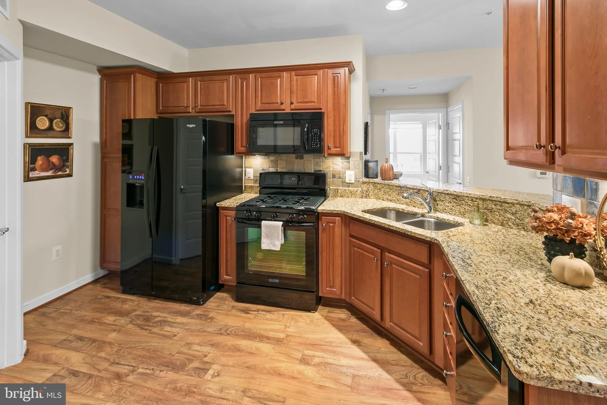 Property Slideshow image 27 of 94 | 8970 fascination ct apt 315, Lorton, VA, 22079