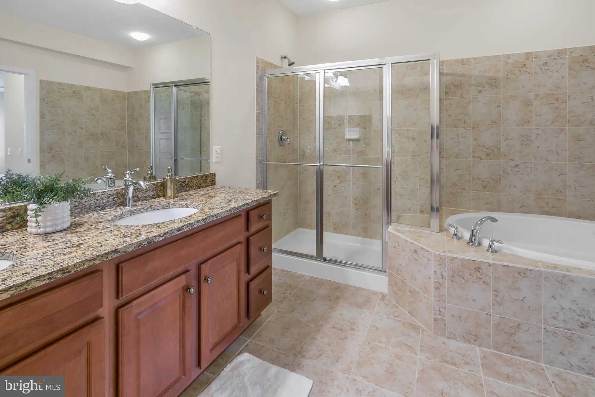 Property Slideshow image 15 of 94 | 8970 fascination ct apt 315, Lorton, VA, 22079