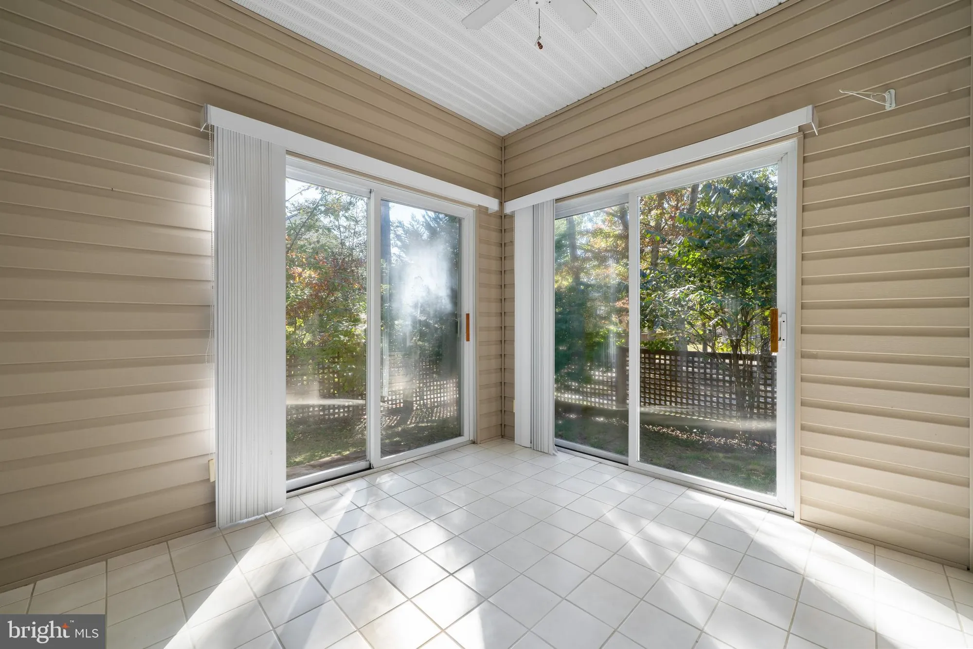 Property Slideshow image 13 of 36 | 16 newport rd, Manahawkin, NJ, 08050
