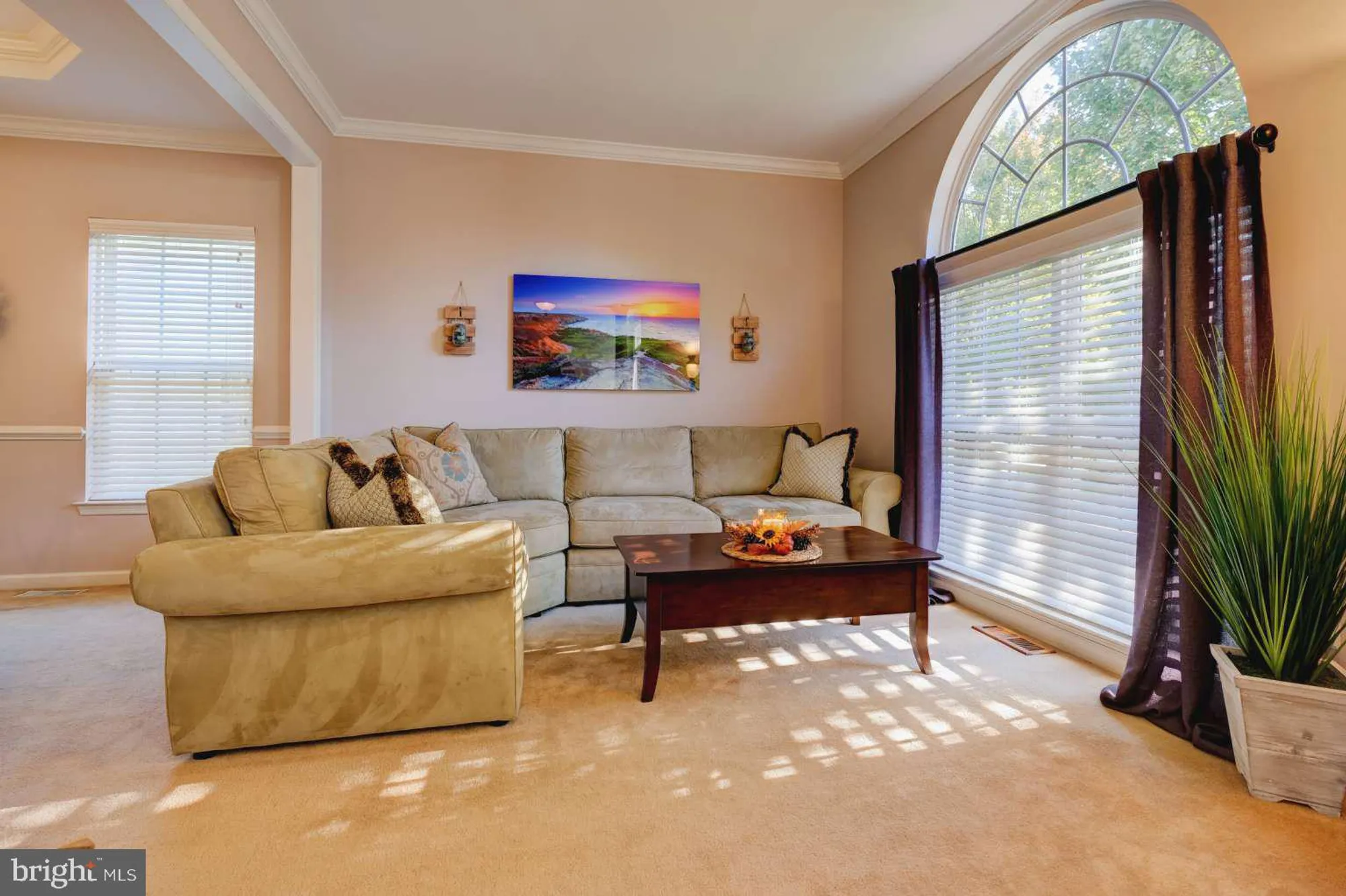 Property Slideshow image 6 of 30 | 172 hearthstone dr, Berlin, NJ, 08009