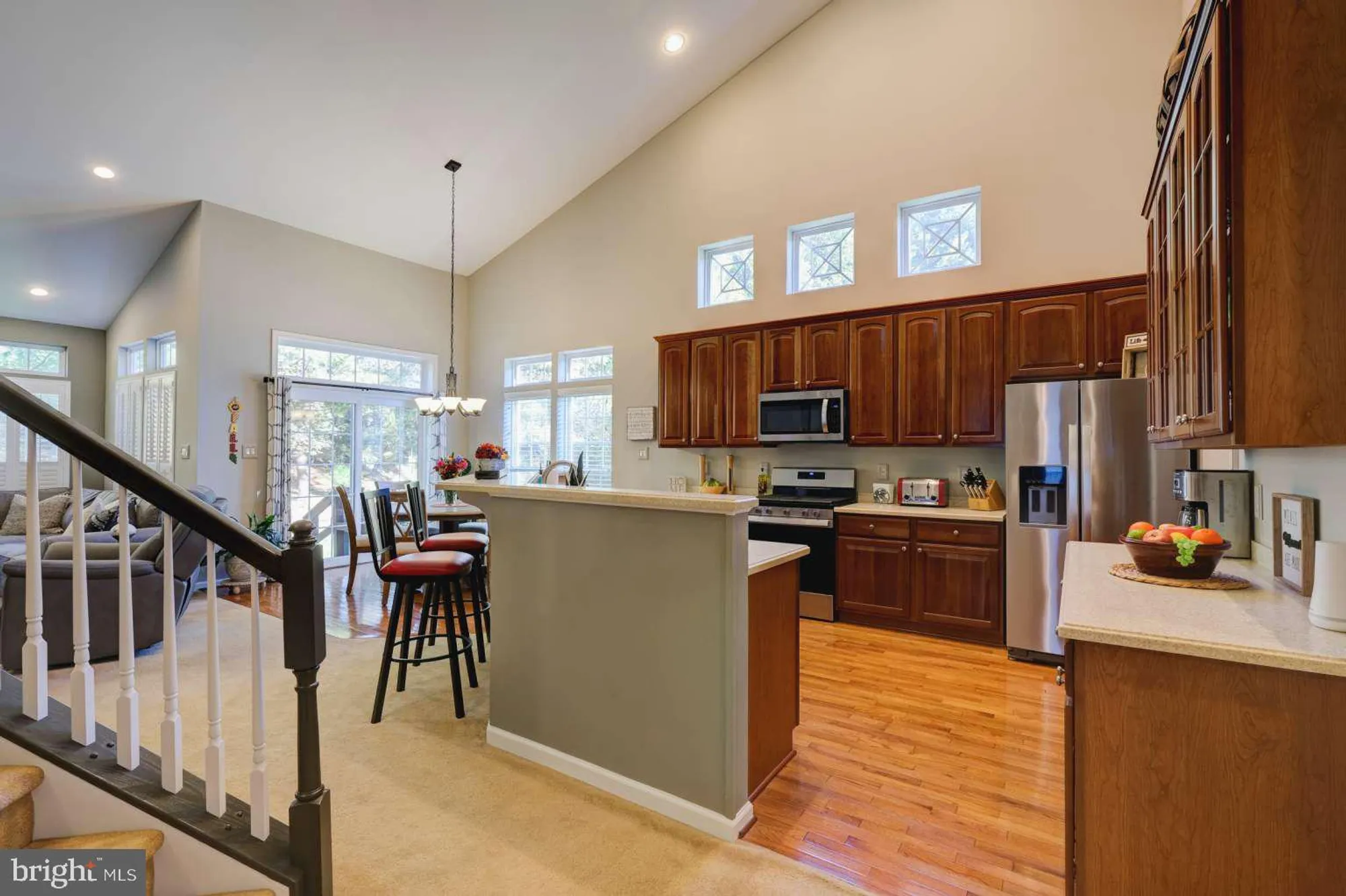 Property Slideshow image 10 of 30 | 172 hearthstone dr, Berlin, NJ, 08009