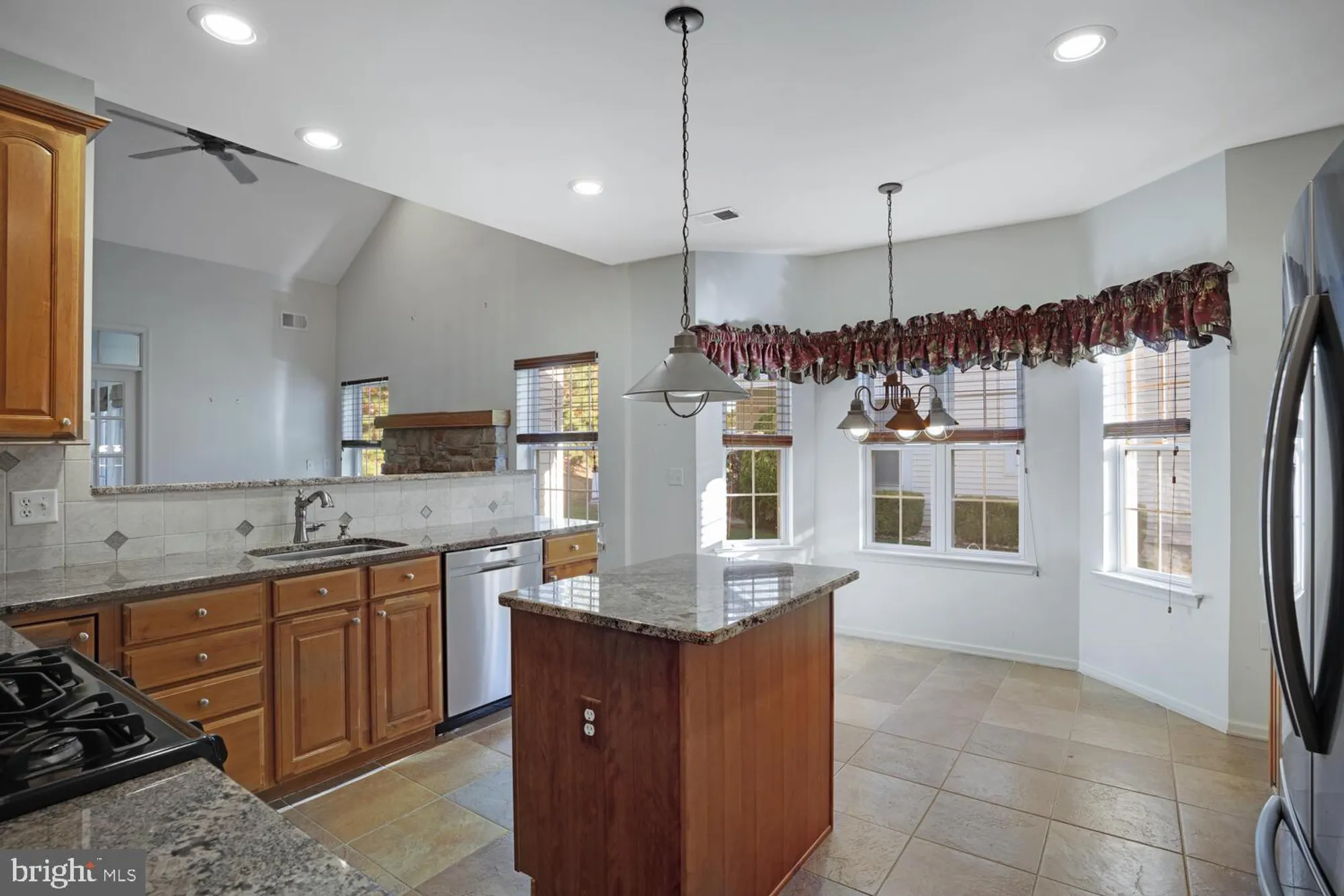 Property Slideshow image 13 of 45 | 46 belmar blvd, Waretown, NJ, 08758