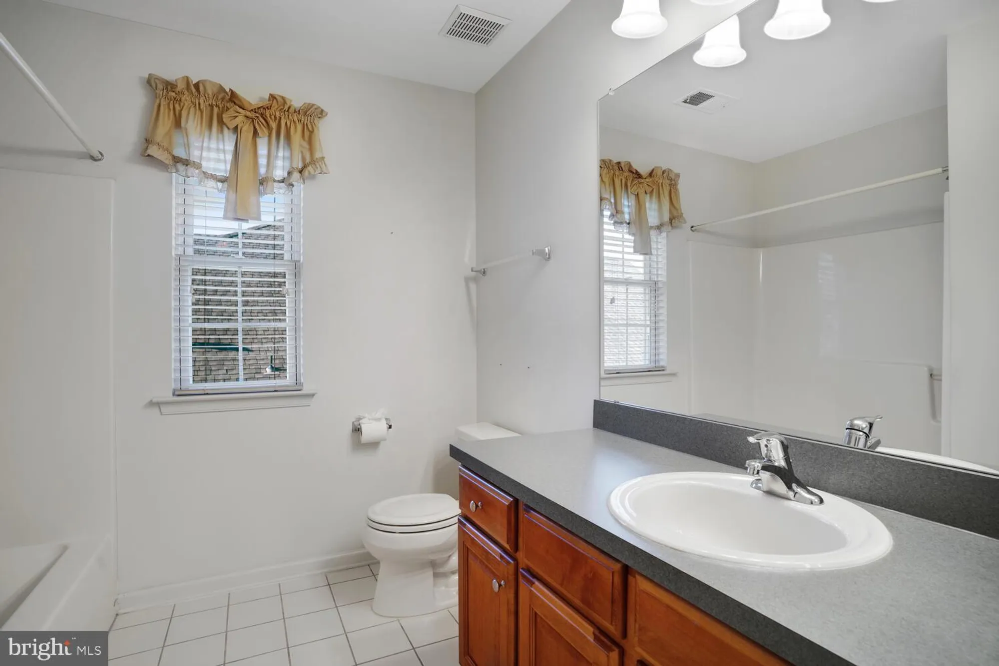 Property Slideshow image 36 of 45 | 46 belmar blvd, Waretown, NJ, 08758