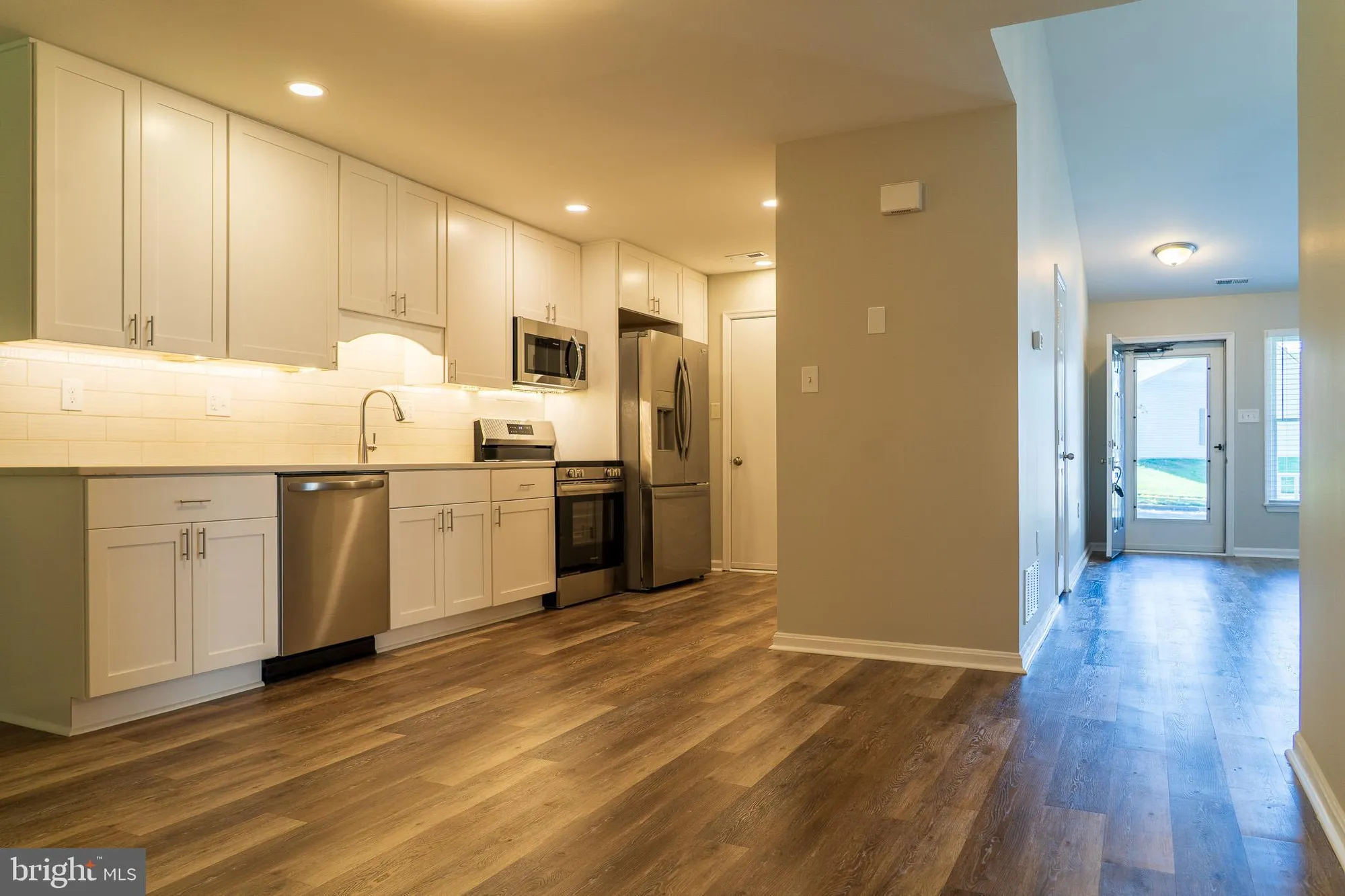 Property Slideshow image 6 of 25 | 1909 marconi cir, Annapolis, MD, 21401