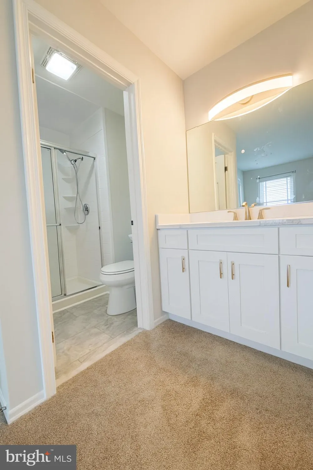 Property Slideshow image 7 of 7 | 3 deep hollow ln, Columbus, NJ, 08022