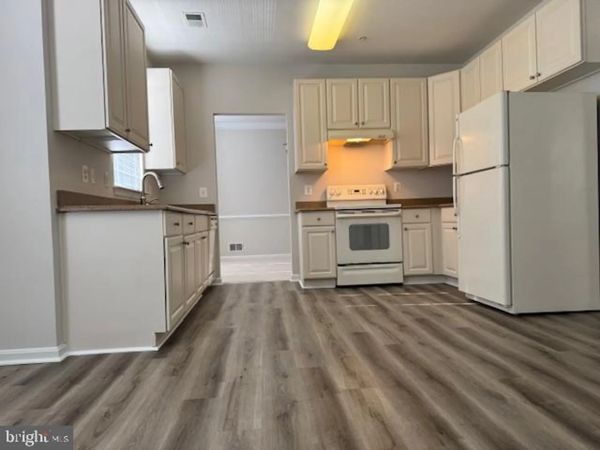 Property Slideshow image 10 of 26 | 8612 fluttering leaf trl 203, Odenton, MD, 21113