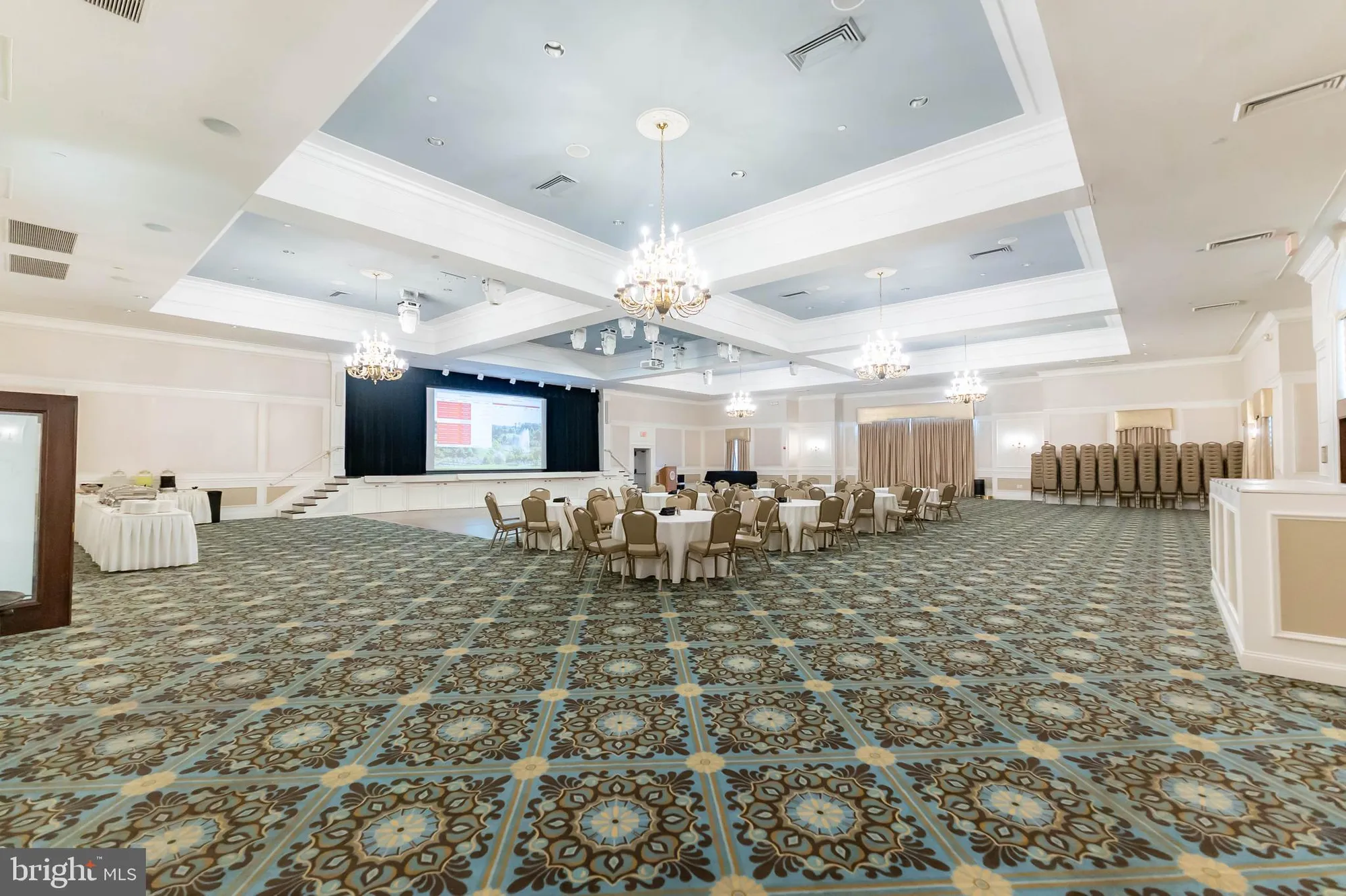 Property Slideshow image 42 of 55 | 6880 saddle run way, Gainesville, VA, 20155