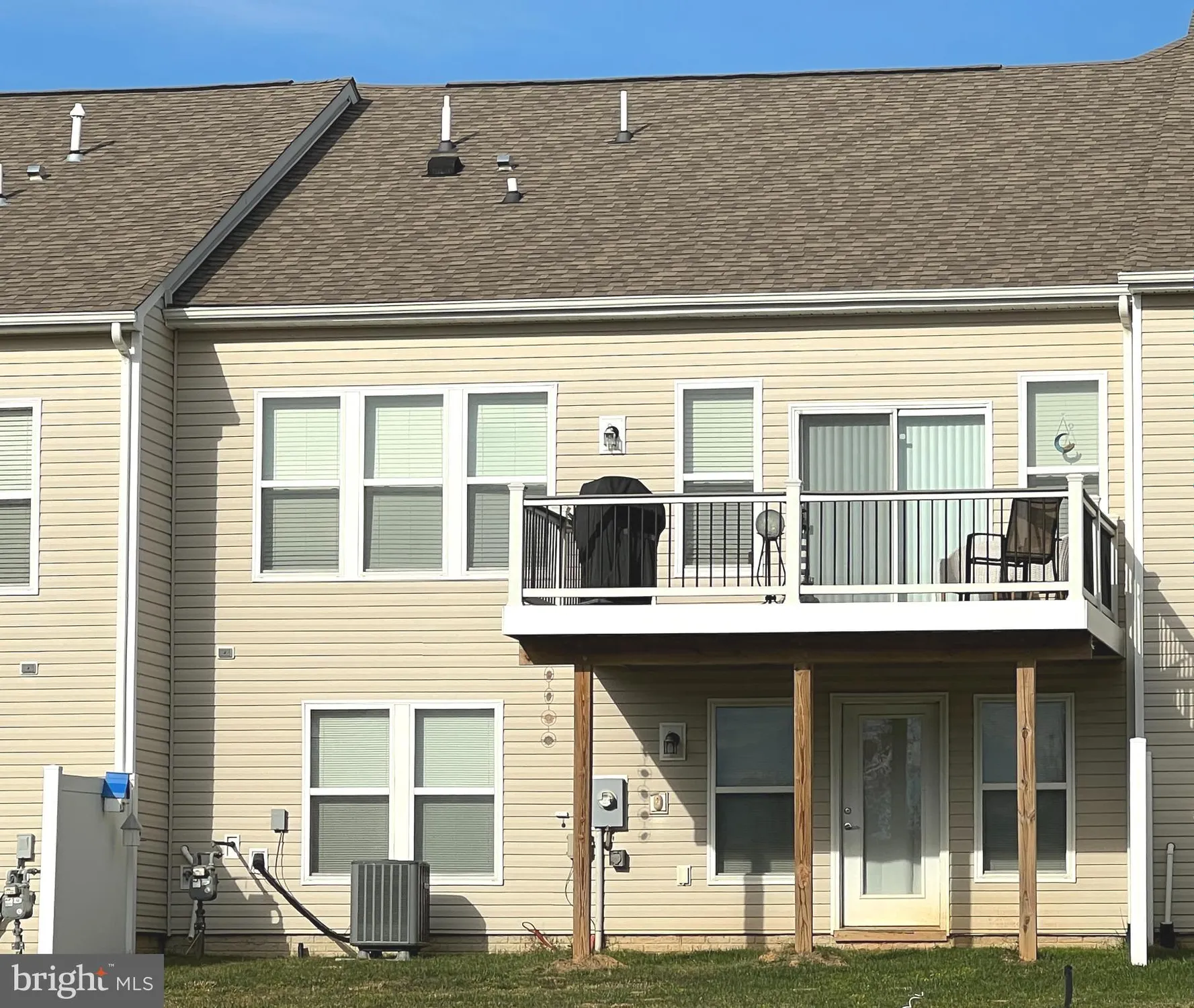 Property Slideshow image 6 of 12 | 270 long point dr, Fredericksburg, VA, 22406